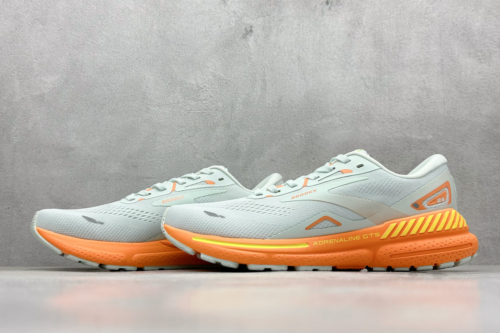 180 Z版Brooks Adrenaline GTS 23 布鲁克斯网面运动鞋 120381 1B 464-Chinese UA Cheap High Quatity Brand Clothes Bags handbags Sneakers wholesale wholesaler seller from China Factory suppliers Fashion Clothing Shoes best Quality Beautiful Price 180 Z版Brooks Adrenaline GTS 23 布鲁克斯网面运动鞋 120381 1B 464