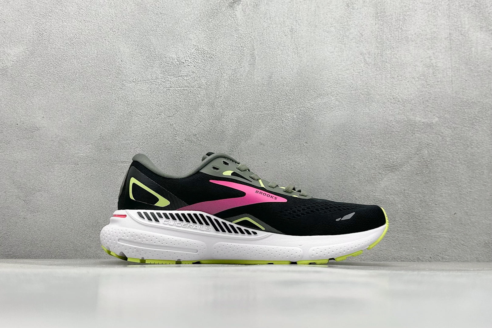 180 Z版Brooks Adrenaline GTS 23 布鲁克斯网面运动鞋 120381 1B 037-Chinese UA Cheap High Quatity Brand Clothes Bags handbags Sneakers wholesale wholesaler seller from China Factory suppliers Fashion Clothing Shoes best Quality Beautiful Price 180 Z版Brooks Adrenaline GTS 23 布鲁克斯网面运动鞋 120381 1B 037