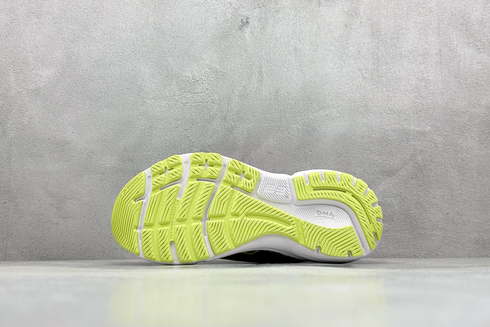 180 Z版Brooks Adrenaline GTS 23 布鲁克斯网面运动鞋 120381 1B 037-Chinese UA Cheap High Quatity Brand Clothes Bags handbags Sneakers wholesale wholesaler seller from China Factory suppliers Fashion Clothing Shoes best Quality Beautiful Price 180 Z版Brooks Adrenaline GTS 23 布鲁克斯网面运动鞋 120381 1B 037