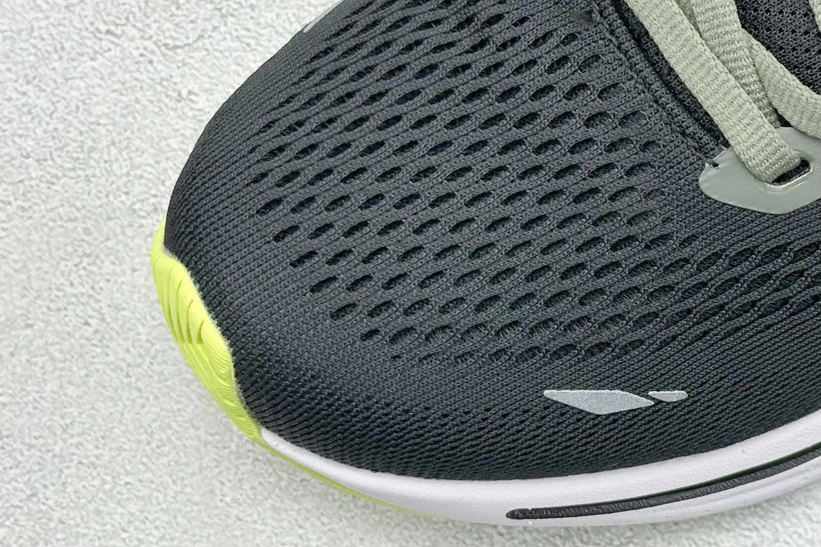 180 Z版Brooks Adrenaline GTS 23 布鲁克斯网面运动鞋 120381 1B 037-Chinese UA Cheap High Quatity Brand Clothes Bags handbags Sneakers wholesale wholesaler seller from China Factory suppliers Fashion Clothing Shoes best Quality Beautiful Price 180 Z版Brooks Adrenaline GTS 23 布鲁克斯网面运动鞋 120381 1B 037