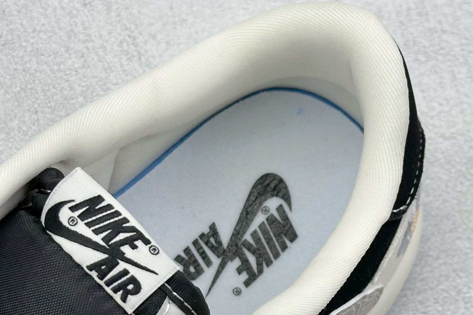 280 XC版Travis Scott x Fragment Design x Air Jordan 1 Low SP AJ1 乔1 权志龙联名 黑白菊花 低帮文化休闲板鞋 XS2024-047-Chinese UA Cheap High Quatity Brand Clothes Bags handbags Sneakers wholesale wholesaler seller from China Factory suppliers Fashion Clothing Shoes best Quality Beautiful Price 280 XC版Travis Scott x Fragment Design x Air Jordan 1 Low SP AJ1 乔1 权志龙联名 黑白菊花 低帮文化休闲板鞋 XS2024-047