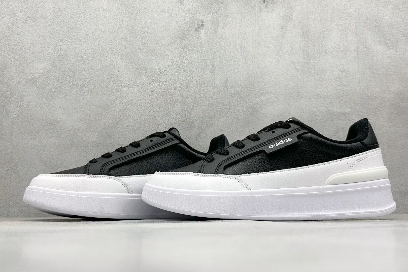 170 adidas Aspyre 校园休闲板鞋 JP7117