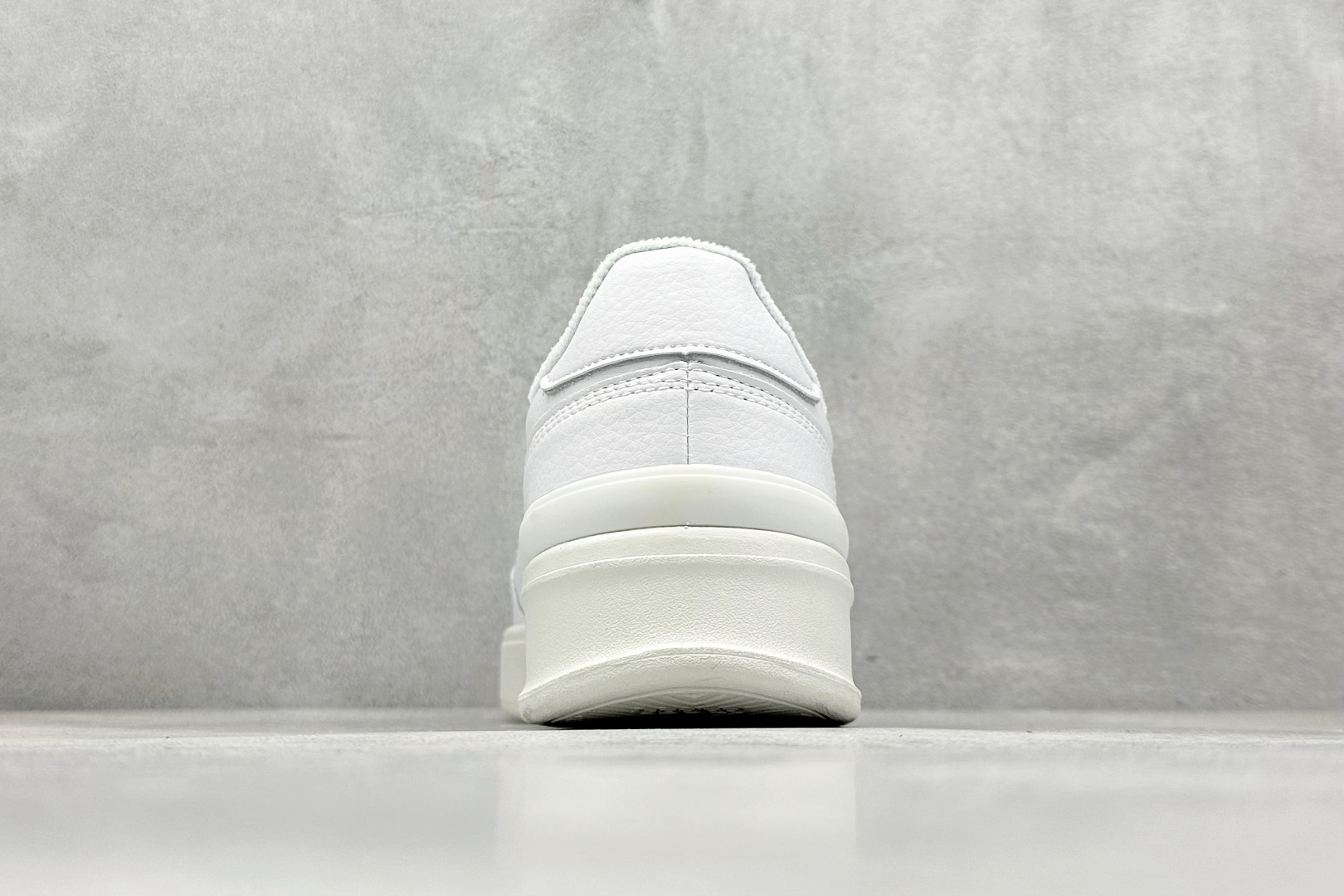 adidas Aspyre 校园休闲板鞋 JI2129