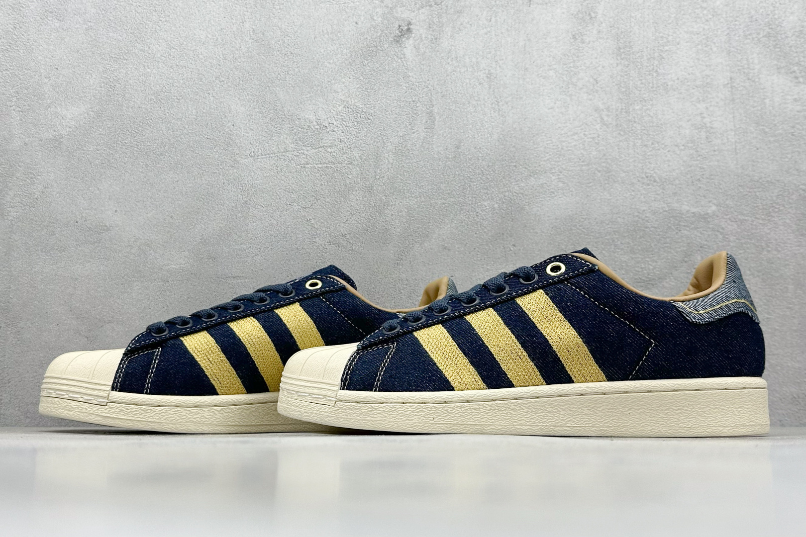 AD Originals Superstar 82 牛仔蓝 JH5577