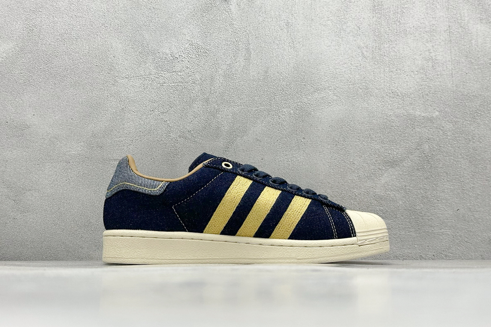 AD Originals Superstar 82 牛仔蓝 JH5577