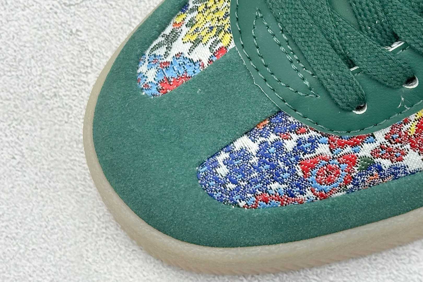 150 adidas originals SAMBAE VALENTINE W 百搭单品 复古桑巴板鞋 JH7289