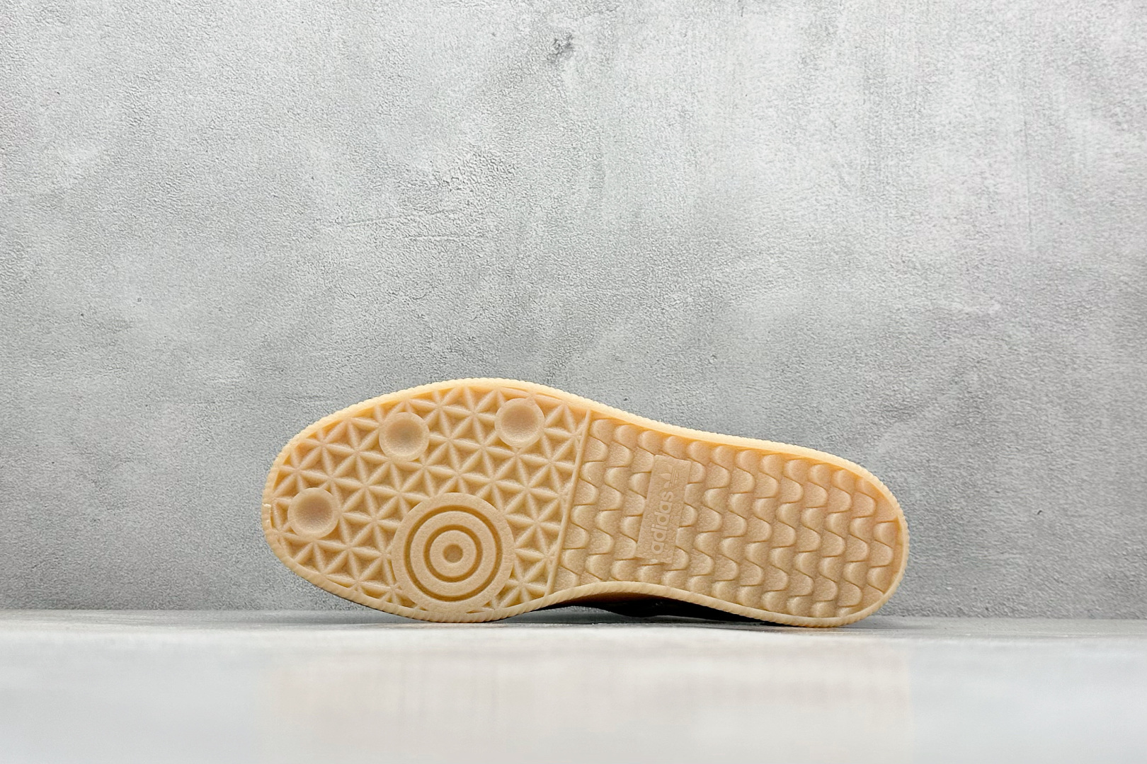 150 adidas originals SAMBAE VALENTINE W 百搭单品 复古桑巴板鞋 JH7289