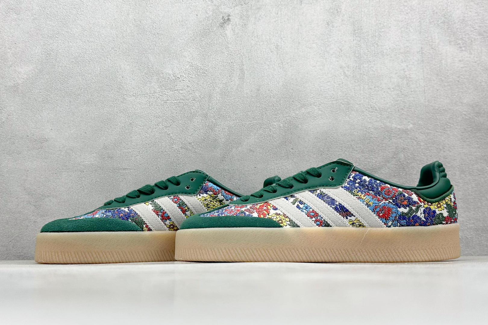 150 adidas originals SAMBAE VALENTINE W 百搭单品 复古桑巴板鞋 JH7289