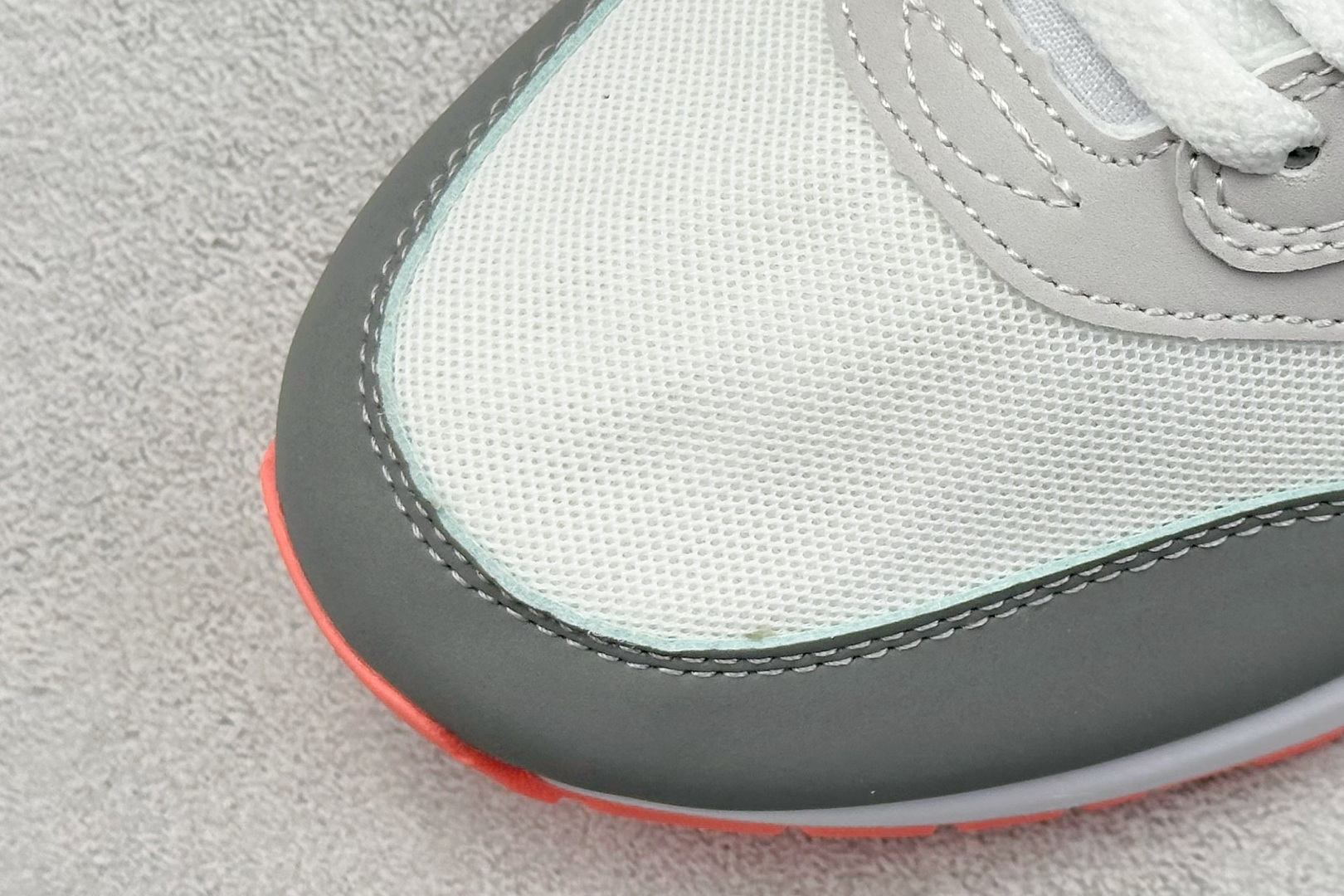 Nike Air Max 1 耐克半掌气垫复古跑步鞋 599820-100