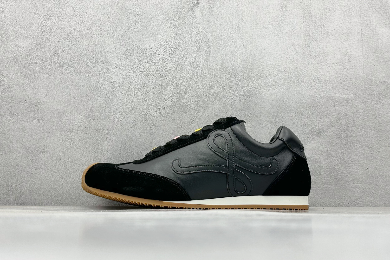 罗意威LOEWE 2025 | Ballet Runner2.0 新款芭蕾舞鞋