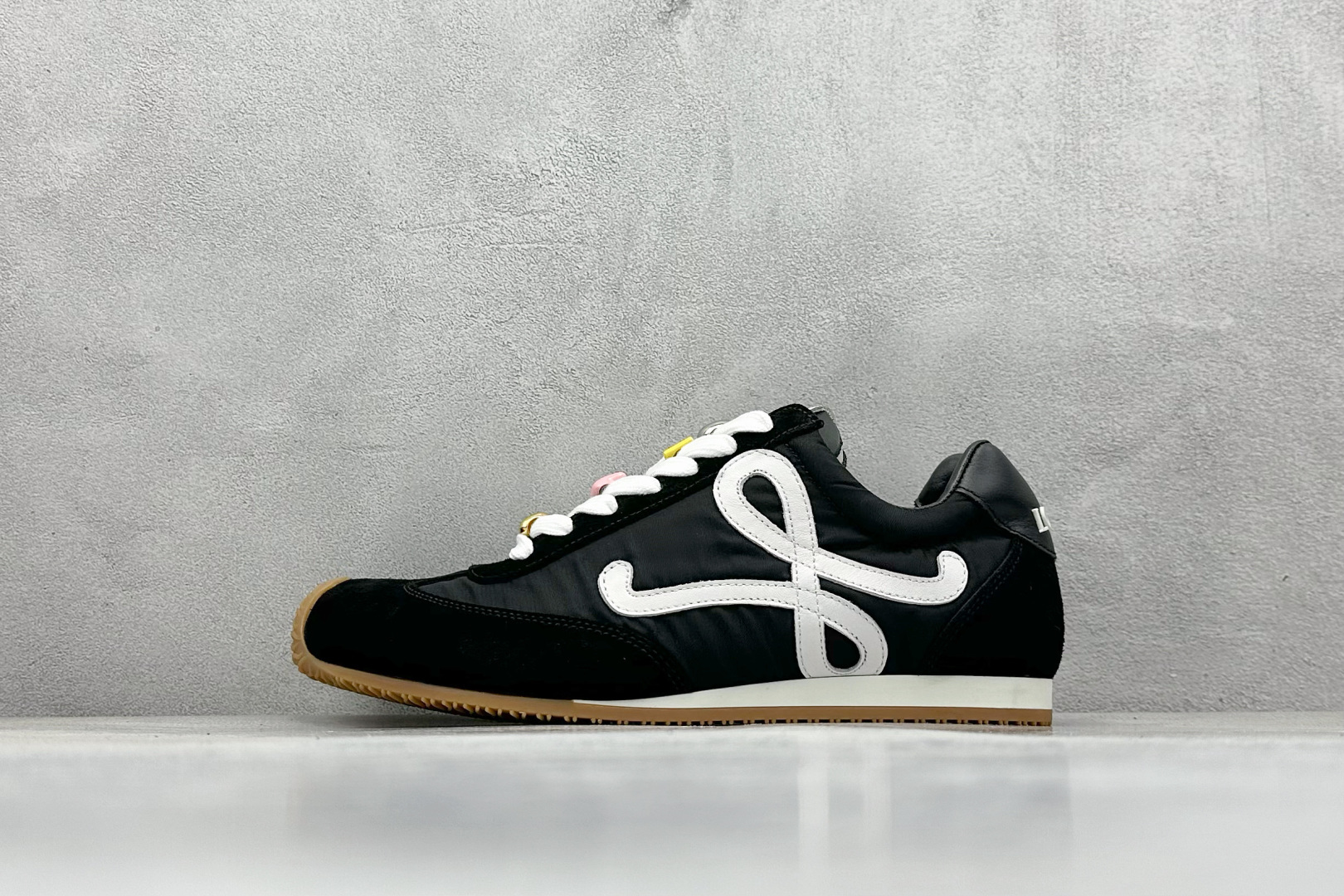 罗意威LOEWE 2025 | Ballet Runner2.0 新款芭蕾舞鞋