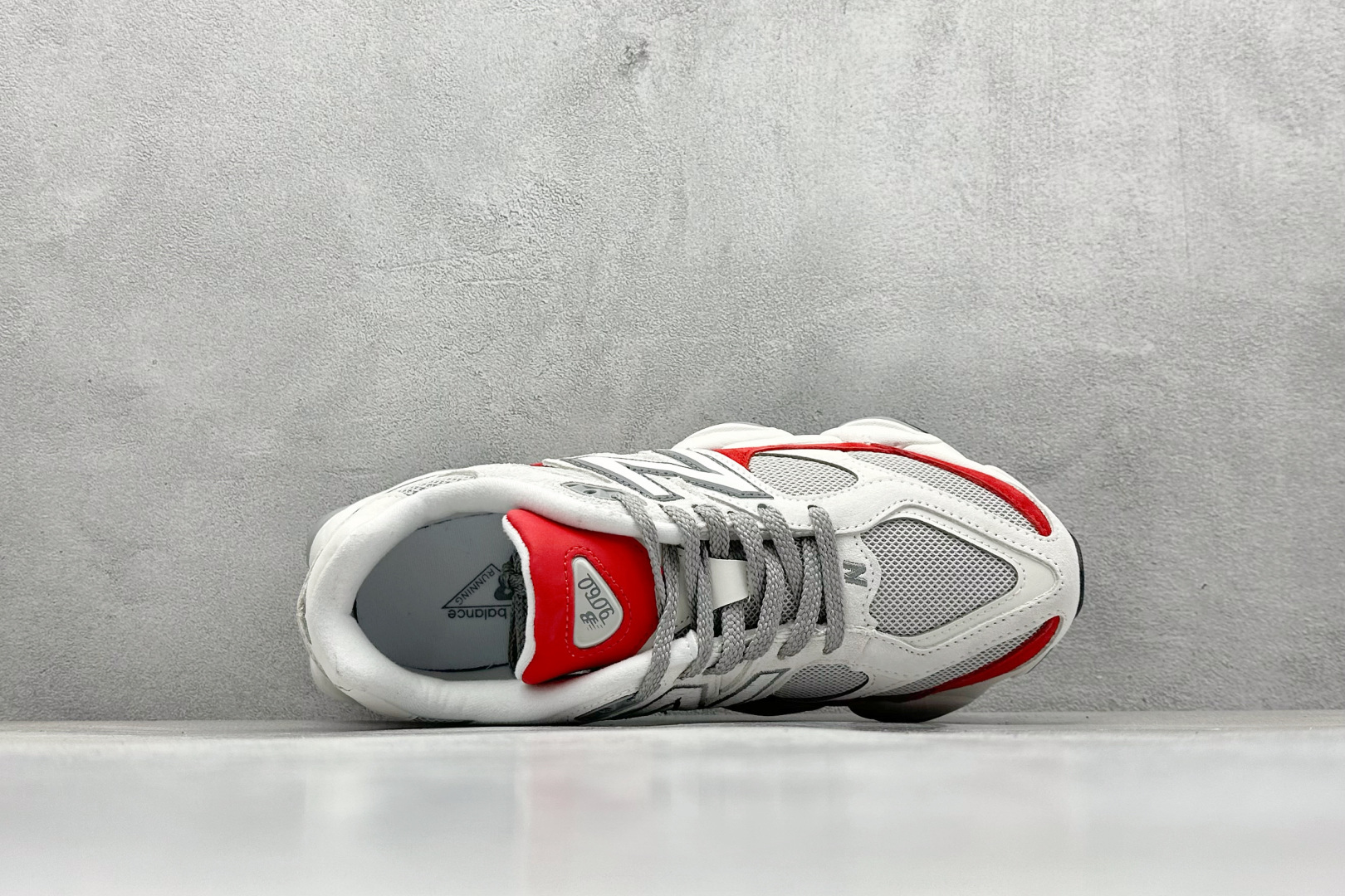 New Balance NB9060 联名款 复古休闲运动慢跑鞋 U9060JBE New Balance NB9060 联名款 复古休闲运动慢跑鞋 U9060JBE