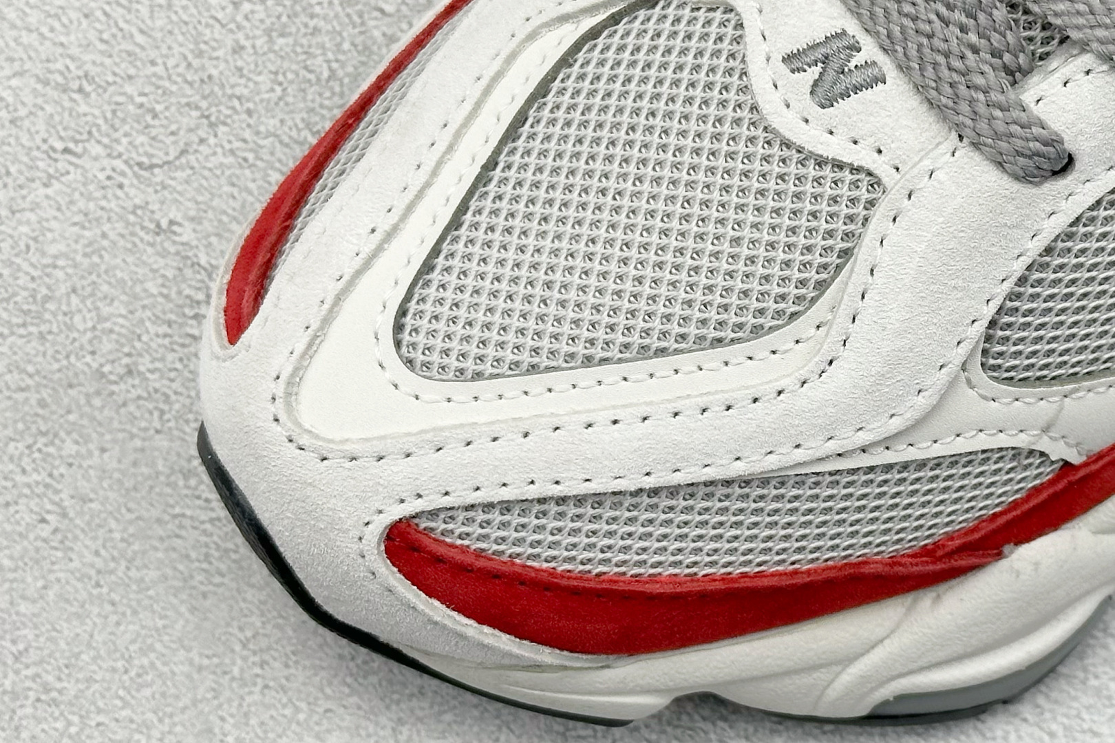 New Balance NB9060 联名款 复古休闲运动慢跑鞋 U9060JBE New Balance NB9060 联名款 复古休闲运动慢跑鞋 U9060JBE