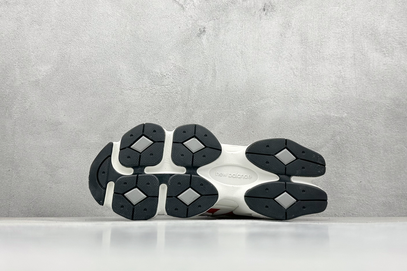 New Balance NB9060 联名款 复古休闲运动慢跑鞋 U9060JBE New Balance NB9060 联名款 复古休闲运动慢跑鞋 U9060JBE