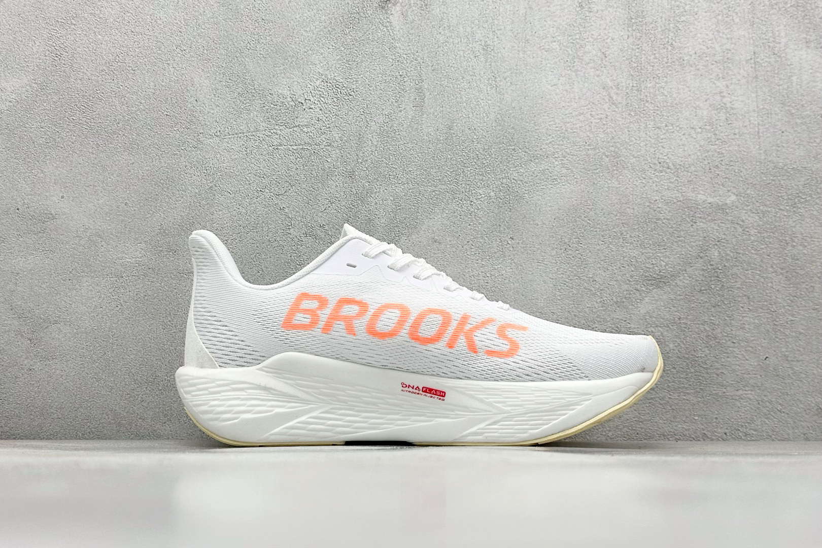 Brooks Hyperion Max 2 布鲁克斯 烈风2 减震竞速马拉松专业跑鞋 120423 1B 173