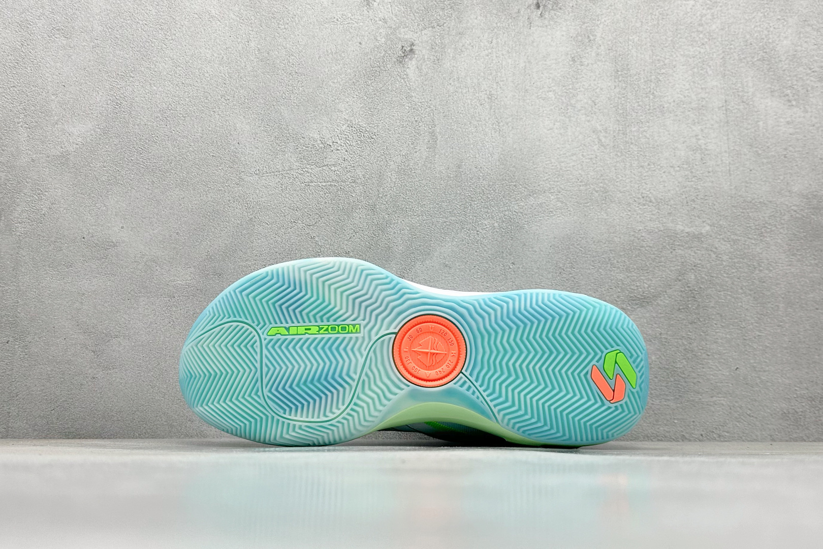 GJR版 Jordan Luka 4 卢卡东契奇签名实战舒适时尚减震防滑低帮篮球鞋 HF0824-002