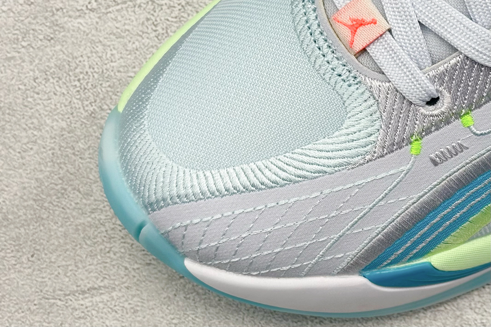 GJR版 Jordan Luka 4 卢卡东契奇签名实战舒适时尚减震防滑低帮篮球鞋 HF0824-002