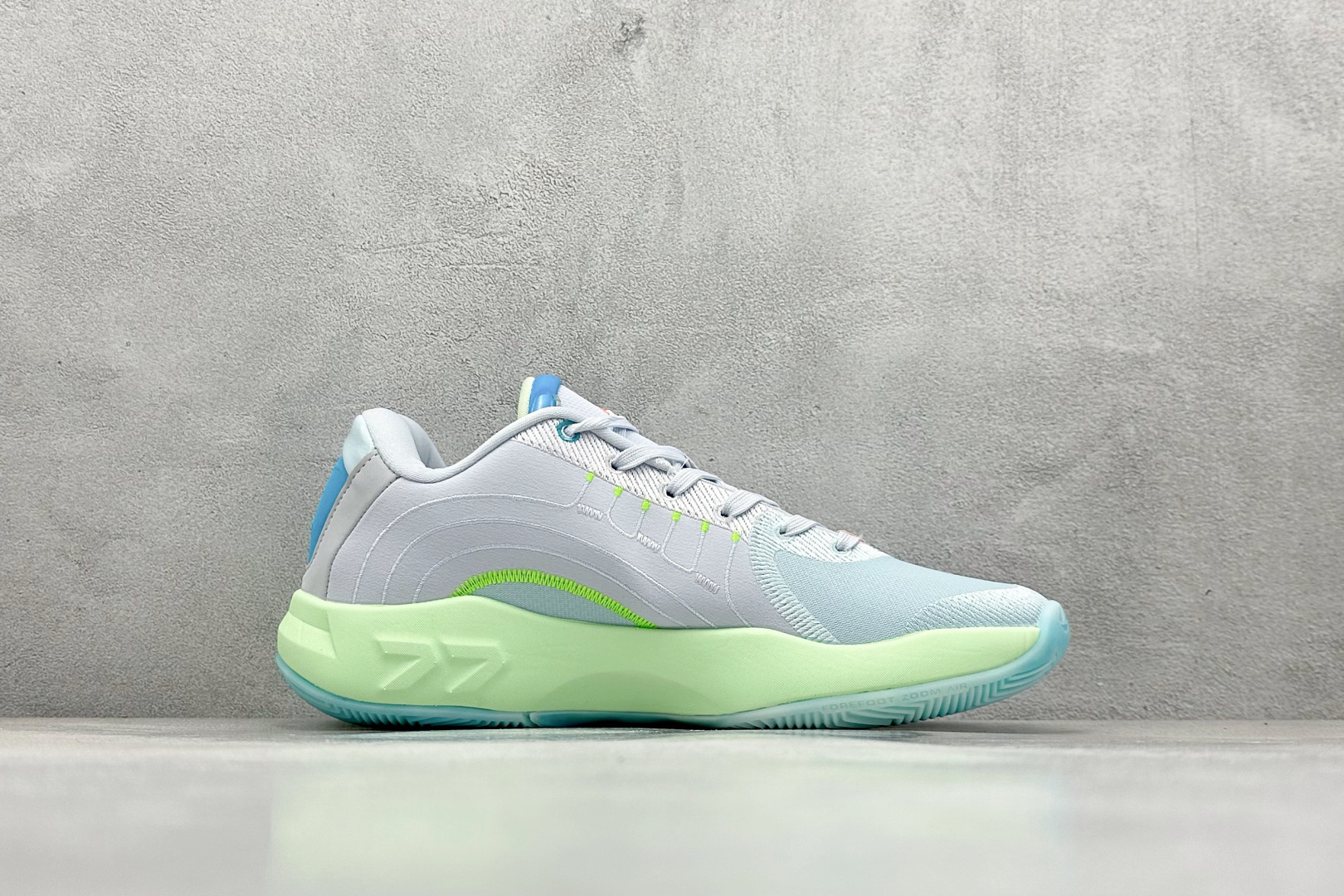 GJR版 Jordan Luka 4 卢卡东契奇签名实战舒适时尚减震防滑低帮篮球鞋 HF0824-002