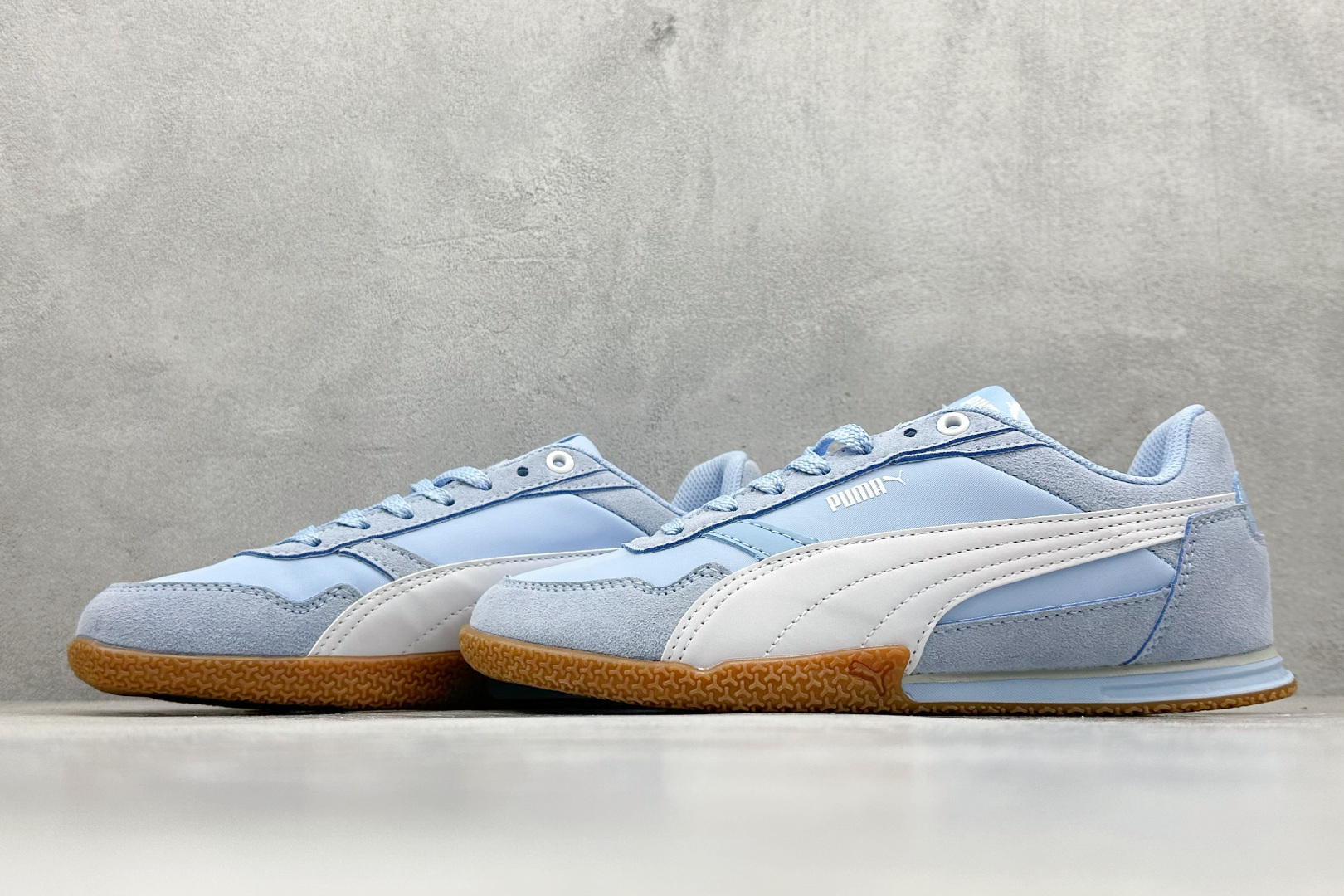 XS版PUMA BELLA DONNA NYLON 唐娜尼龙 时尚舒适 减震透气 低帮 生活休闲鞋 403554-04 XS版PUMA BELLA DONNA NYLON 唐娜尼龙 时尚舒适 减震透气 低帮 生活休闲鞋 403554-04