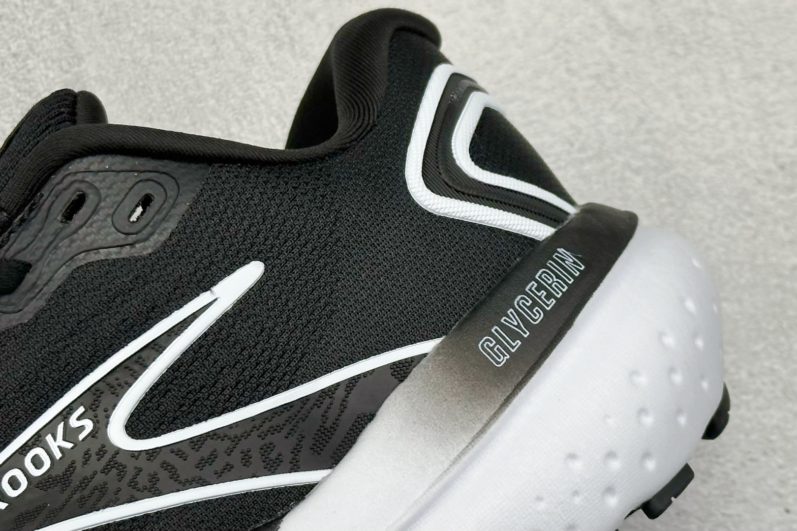 Z版Brooks 布鲁克斯 Glycerin 21 超弹轻盈跑步鞋 低帮透气缓震支撑休闲运动慢跑鞋 110419 2E 090 Z版Brooks 布鲁克斯 Glycerin 21 超弹轻盈跑步鞋 低帮透气缓震支撑休闲运动慢跑鞋 110419 2E 090