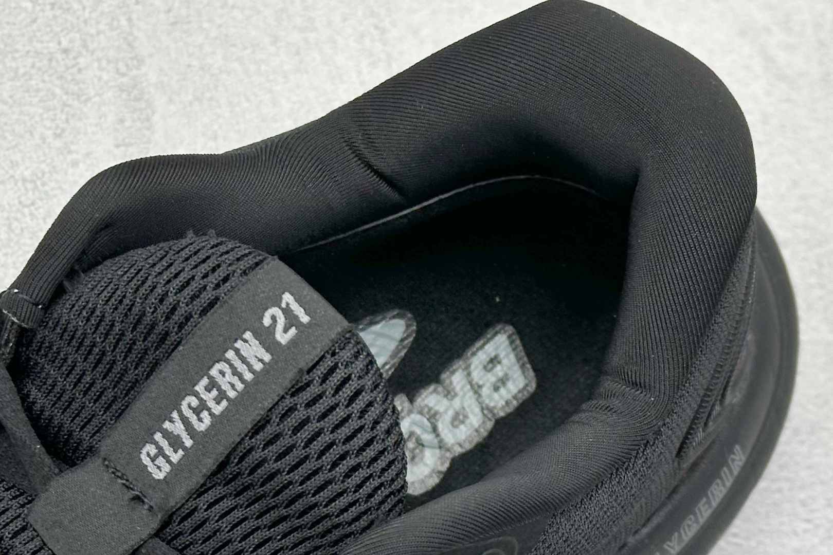 Z版Brooks 布鲁克斯 Glycerin 21 超弹轻盈跑步鞋 低帮透气缓震支撑休闲运动慢跑鞋 110419 2E 020