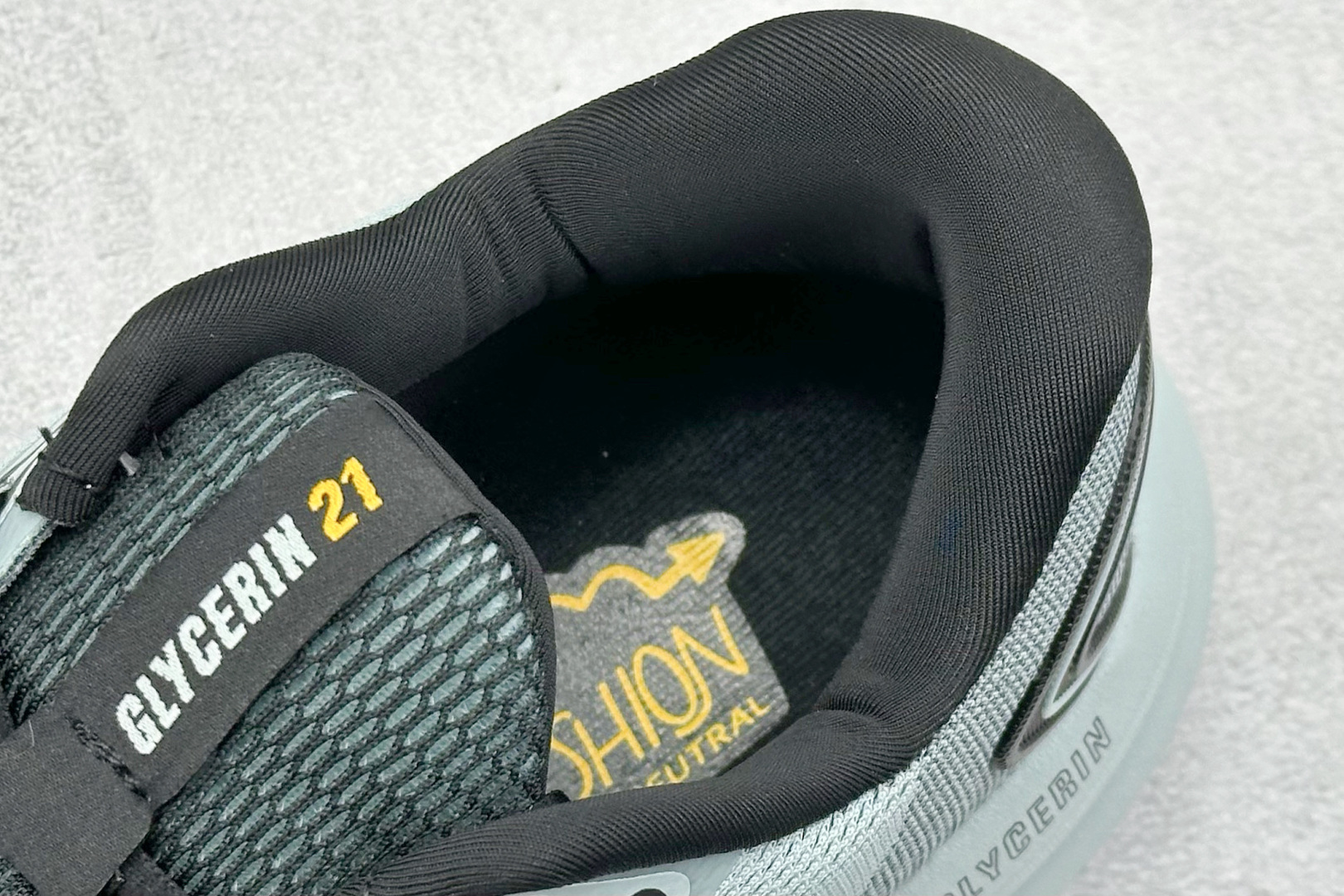 Z版Brooks 布鲁克斯 Glycerin 21 超弹轻盈跑步鞋 低帮透气缓震支撑休闲运动慢跑鞋 110419 1D 420