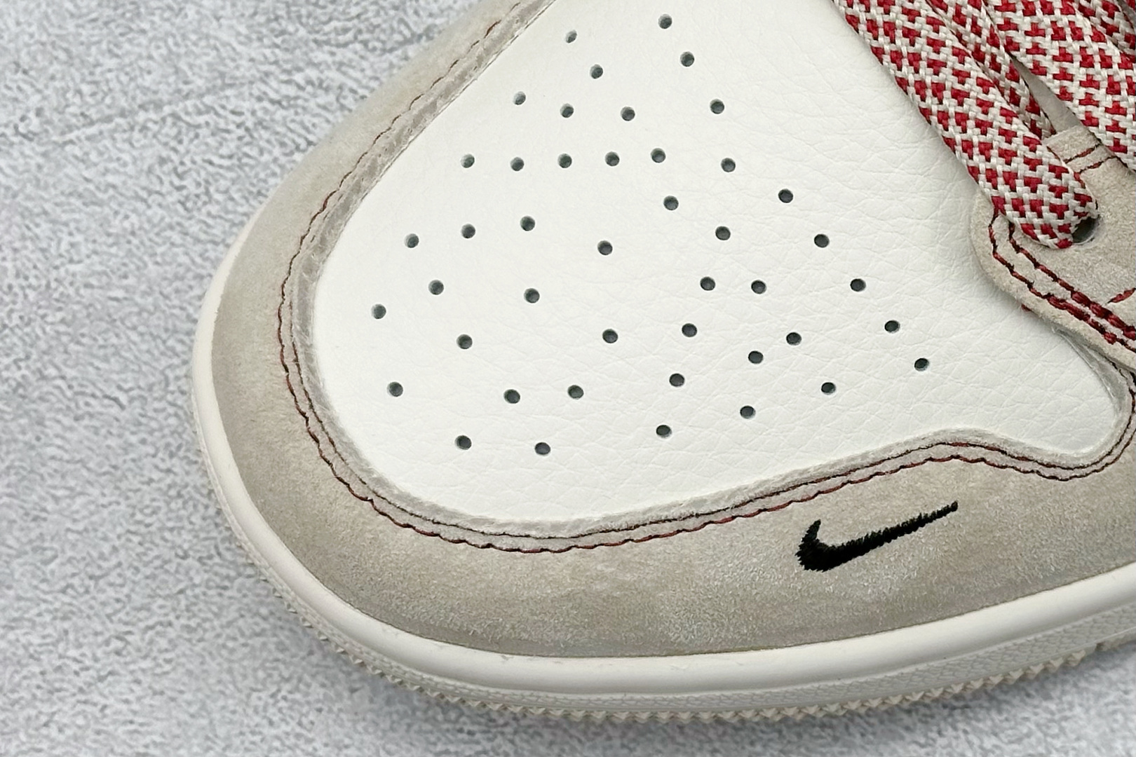 XC版 Air Jordan 1 Retro Low x Stussy 米红小钩 SJ9950-040