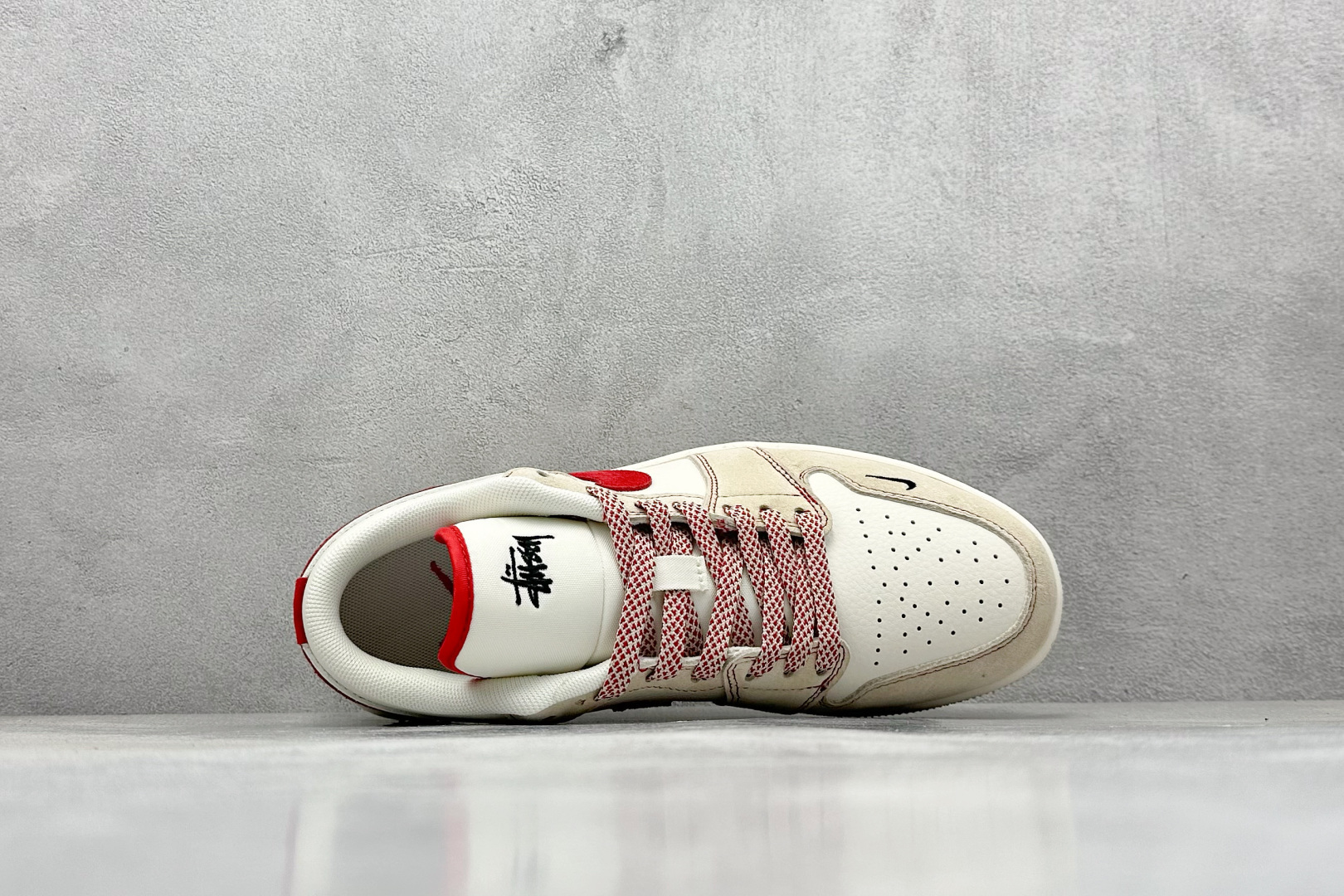XC版 Air Jordan 1 Retro Low x Stussy 米红小钩 SJ9950-040