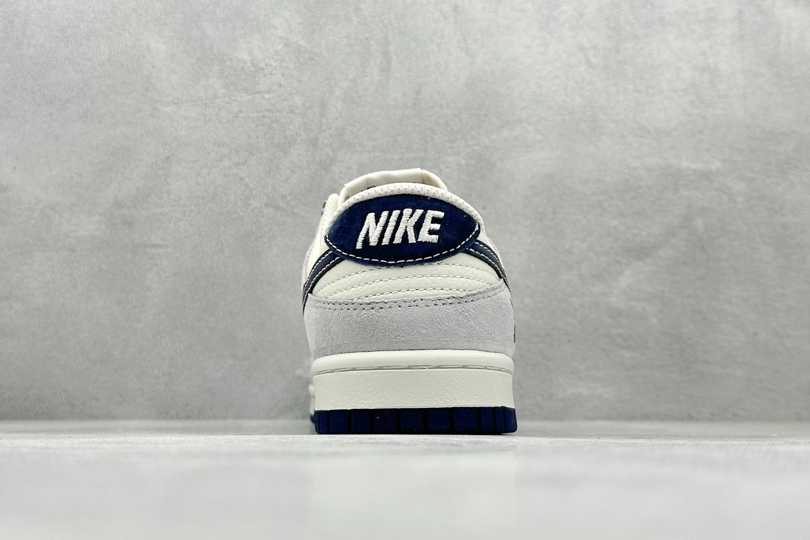 XC版 Nk SB Dunk Low 暴力熊联名 深蓝猪八 周年高端定制 低帮休闲板鞋 DJ2024-104 XC版 Nk SB Dunk Low 暴力熊联名 深蓝猪八 周年高端定制 低帮休闲板鞋 DJ2024-104