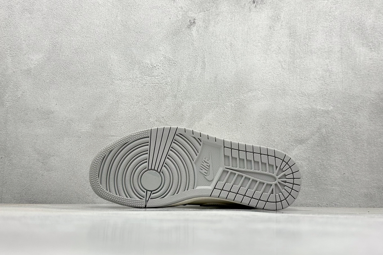 XC版 Air Jordan 1 Low AJ1 乔1耐克联名 简约米灰底 高端定制 低帮复古篮球鞋 XX3168-187