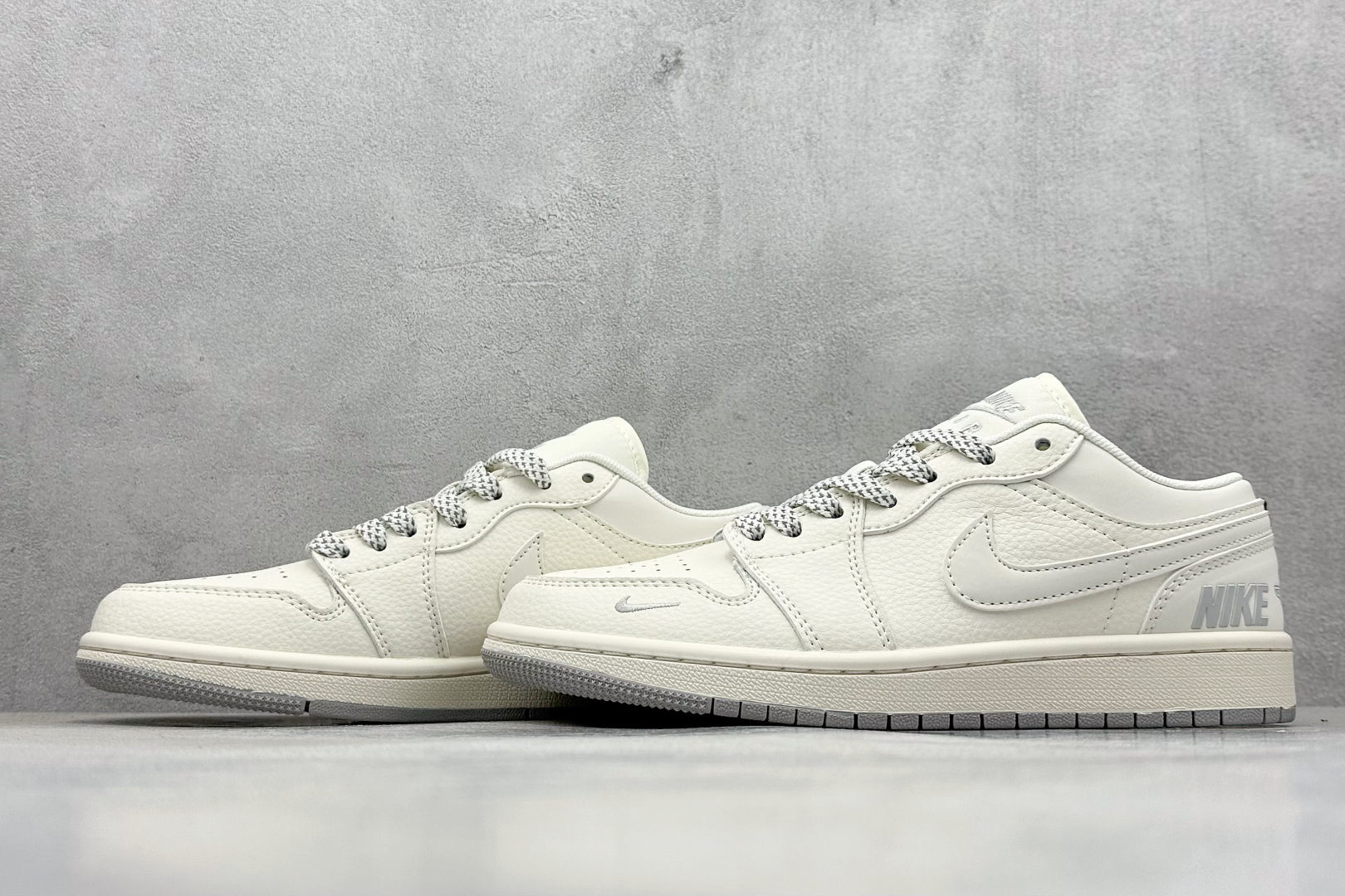 XC版 Air Jordan 1 Low AJ1 乔1耐克联名 简约米灰底 高端定制 低帮复古篮球鞋 XX3168-187