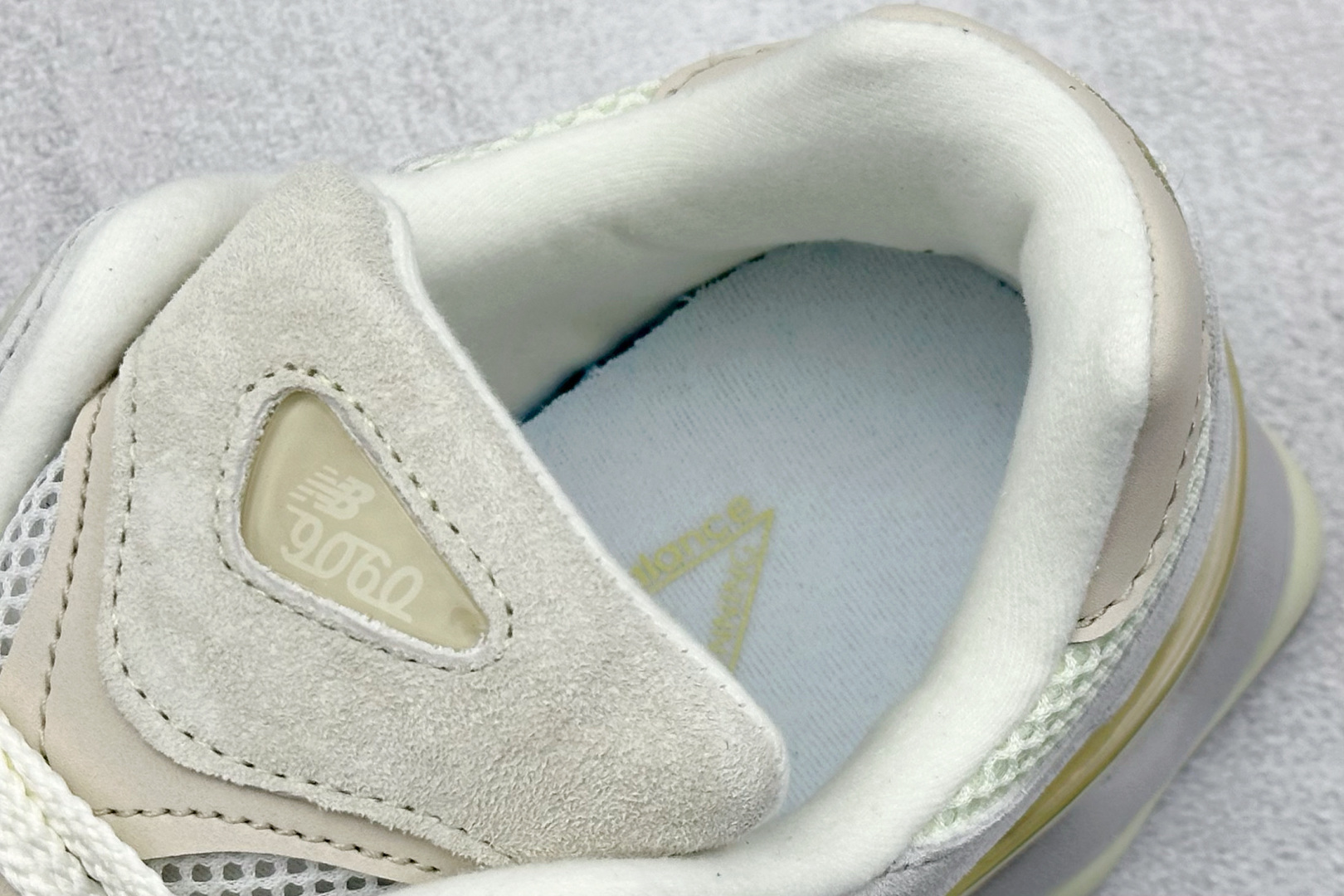 New Balance NB9060系列 复古休闲运动慢跑鞋 U9060EEP