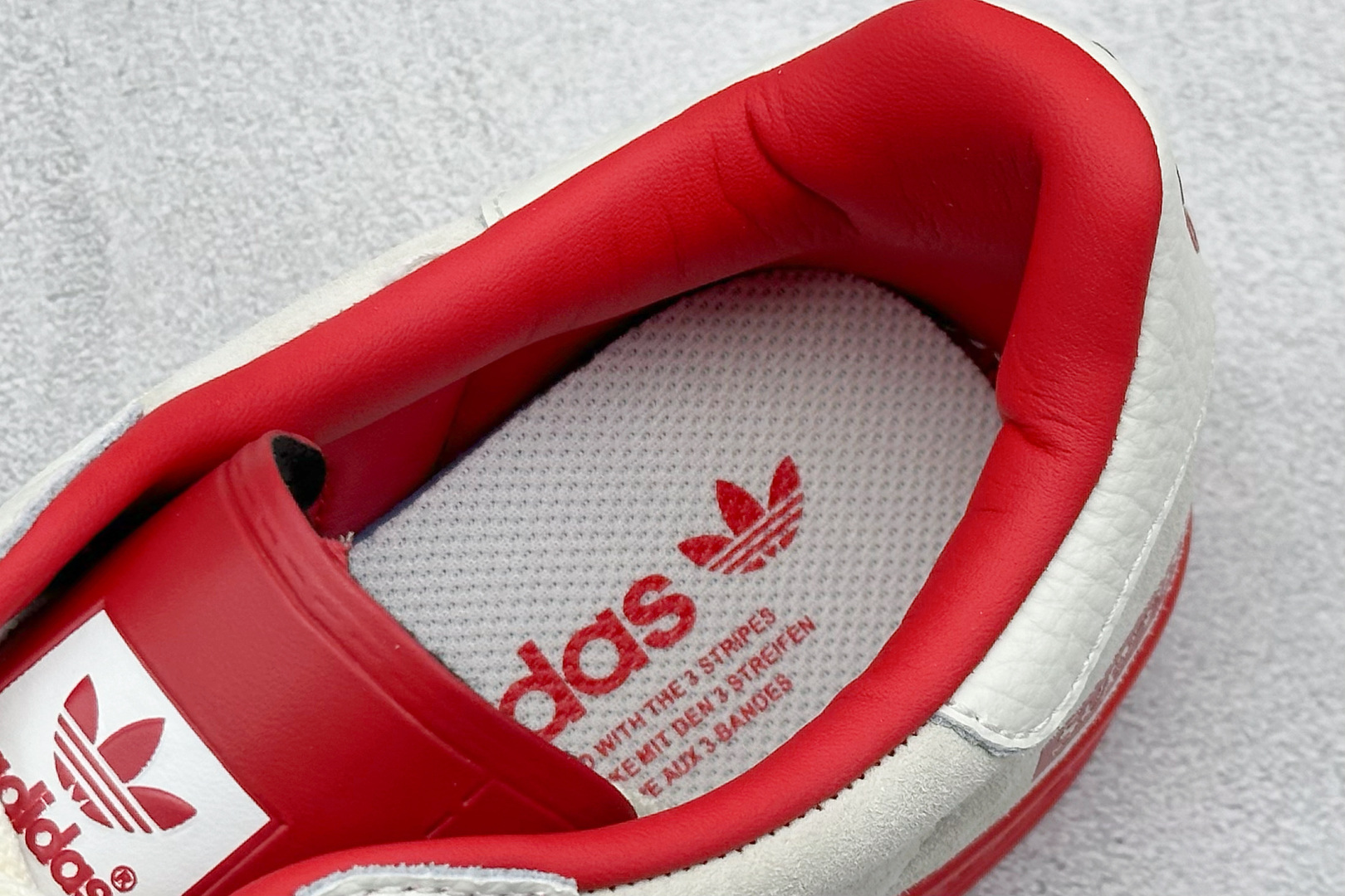 AD Originals Gazelle INdoor x superme 三叶草休闲防滑耐磨低帮板鞋 DD6610