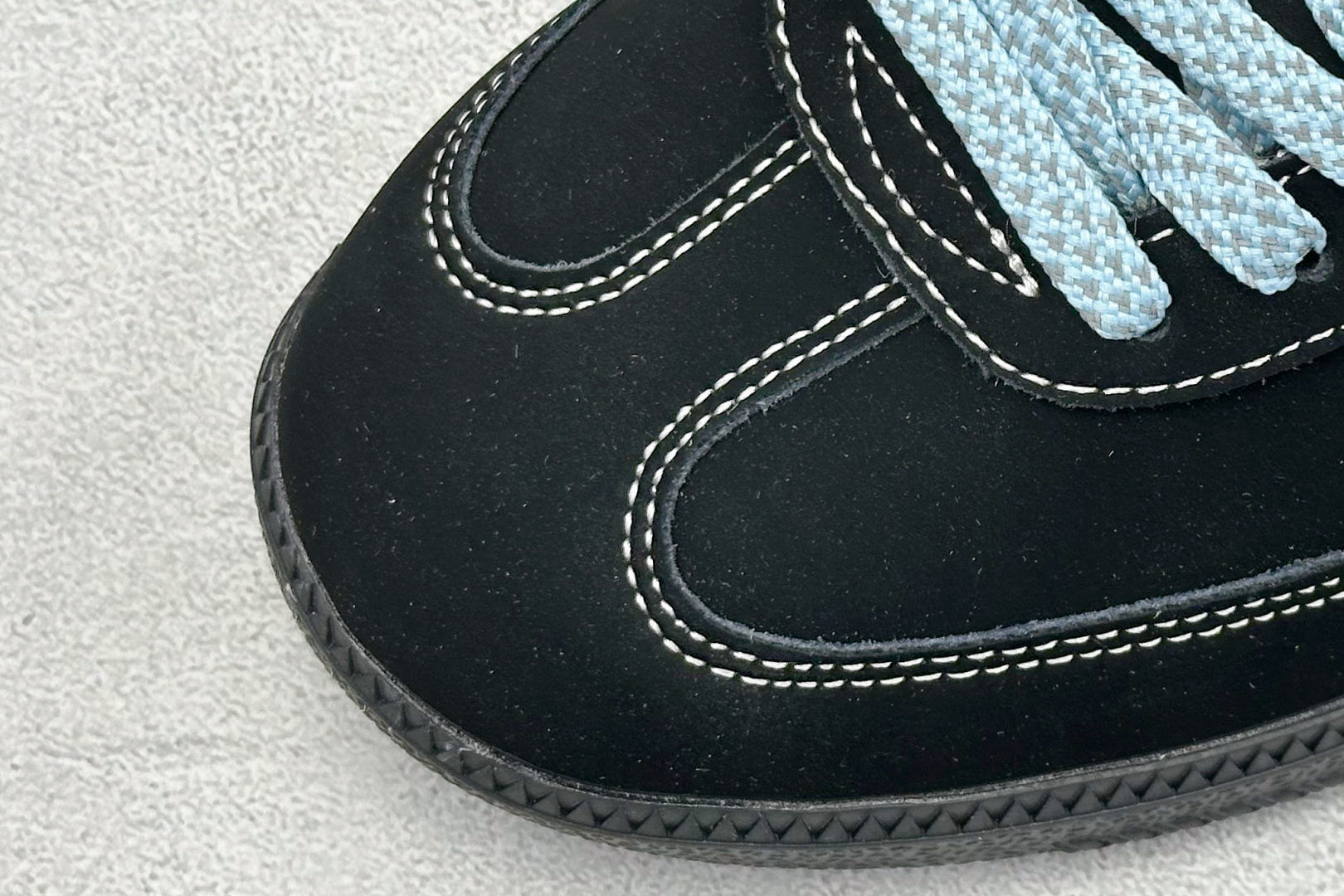 adidas originals Samba x Stussy 黑蓝 桑巴舞系列复古经典轻便板鞋 XR0003 adidas originals Samba x Stussy 黑蓝 桑巴舞系列复古经典轻便板鞋 XR0003