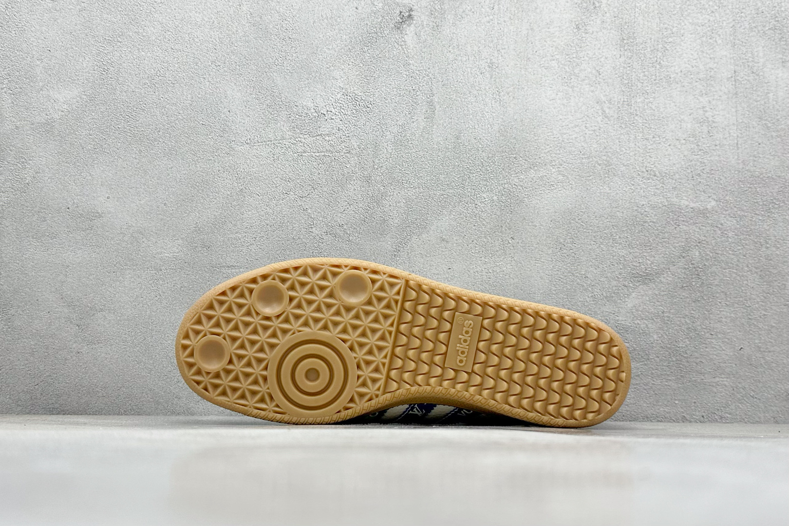 220 adidas originals Samba x LV 白蓝 桑巴舞系列复古经典轻便板鞋 XR005
