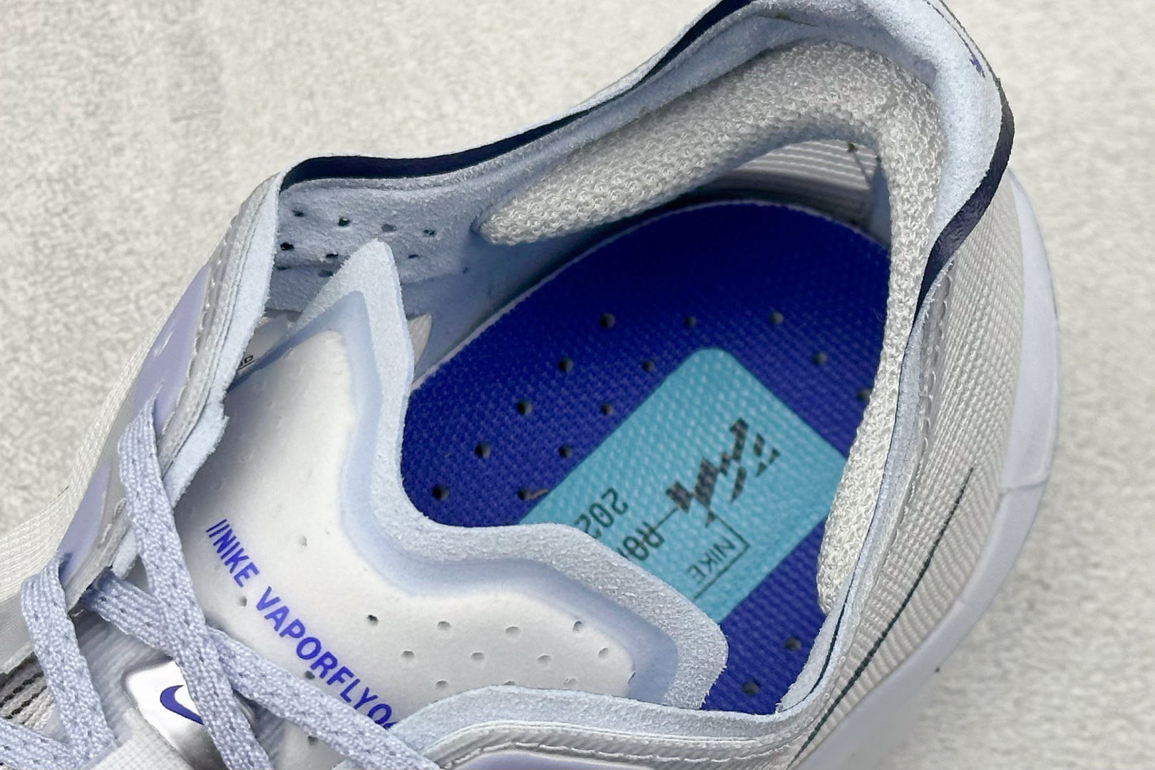 Nike ZoomX Vaporfly NEXT% 4 马拉松系列公路竞速超轻缓震跑步鞋 HF6414-001 Nike ZoomX Vaporfly NEXT% 4 马拉松系列公路竞速超轻缓震跑步鞋 HF6414-001