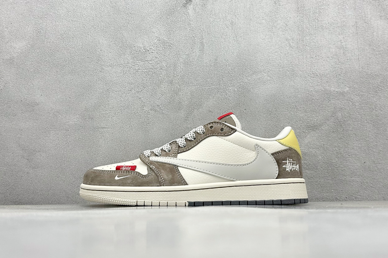 XC版 Fragment x Travis Scott x 斯图西 Air Jordan 1 Low 三方联名倒钩 SJ2068-136