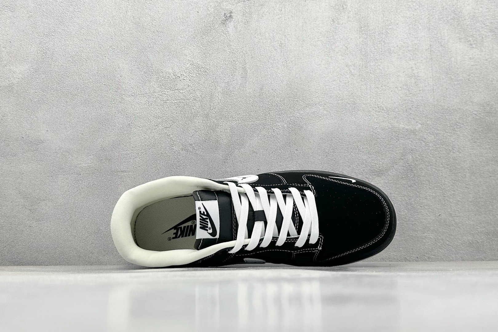 XC版Nike SB Dunk Low 全黑白勾 周年高端定制 低帮休闲板鞋 LW1818-117 XC版Nike SB Dunk Low 全黑白勾 周年高端定制 低帮休闲板鞋 LW1818-117