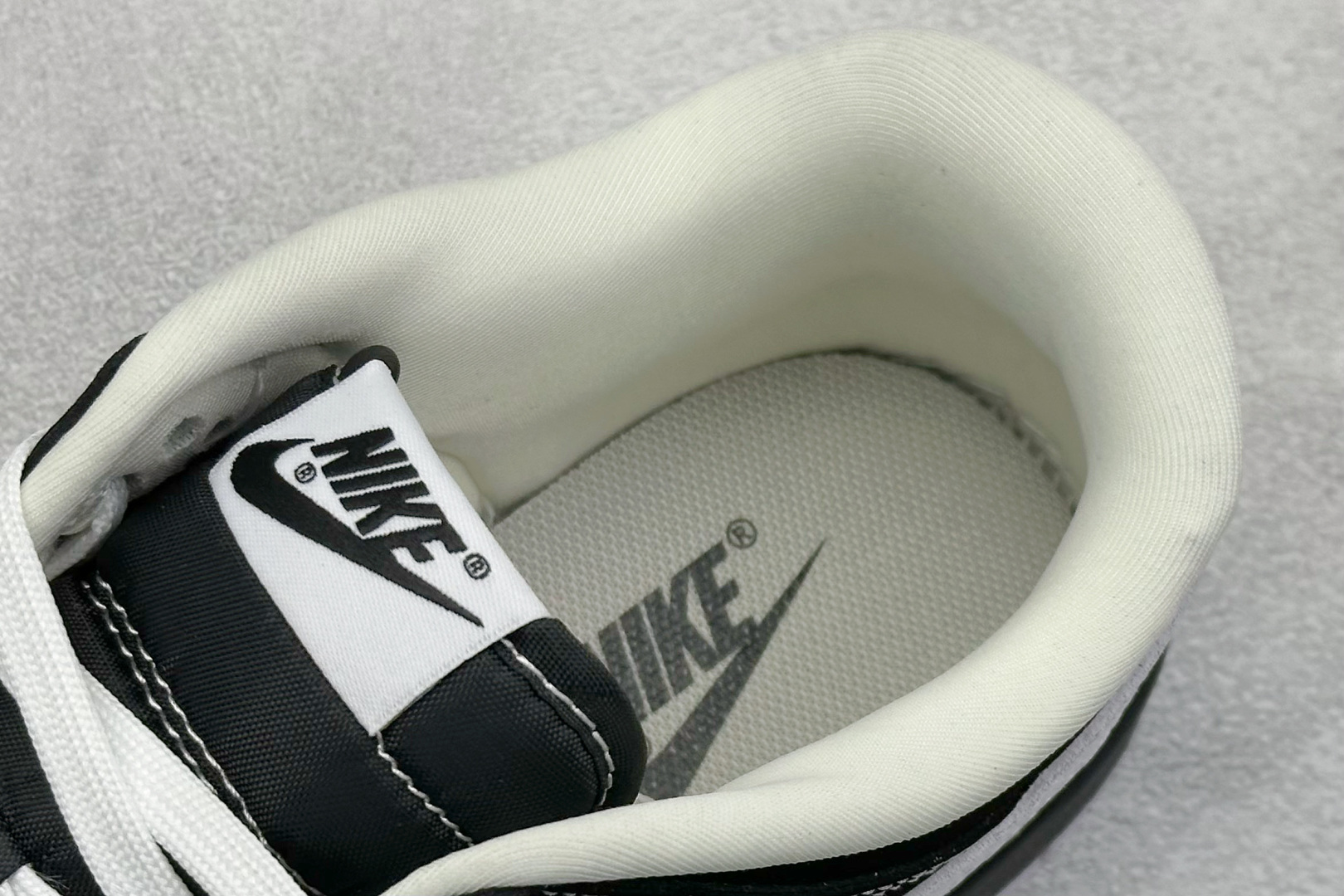 XC版Nike SB Dunk Low 全黑白勾 周年高端定制 低帮休闲板鞋 LW1818-117 XC版Nike SB Dunk Low 全黑白勾 周年高端定制 低帮休闲板鞋 LW1818-117