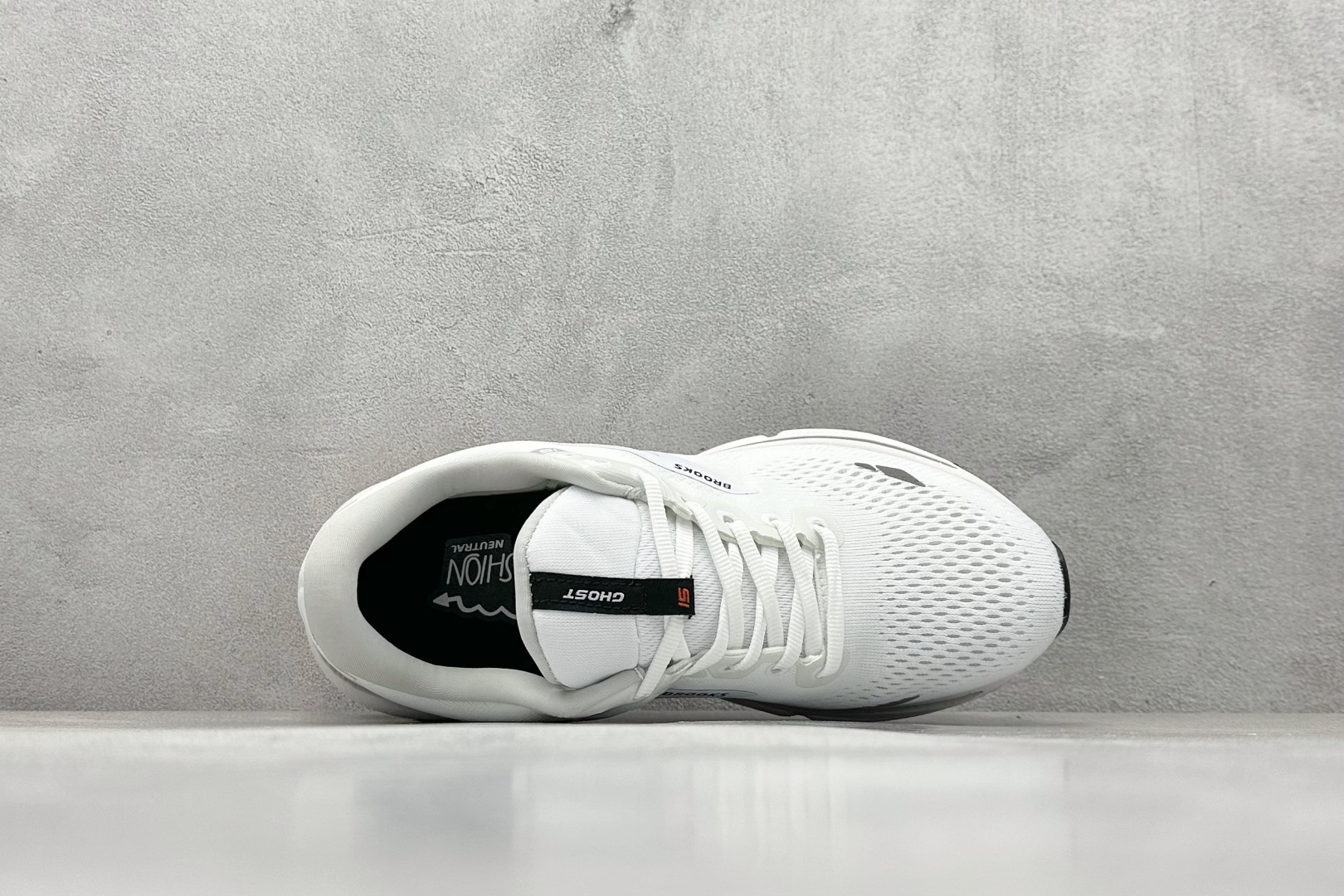 Brooks Ghost 15代 布鲁克斯 系列低帮透气缓震支撑休闲运动慢跑鞋 110393 1D 184 Brooks Ghost 15代 布鲁克斯 系列低帮透气缓震支撑休闲运动慢跑鞋 110393 1D 184