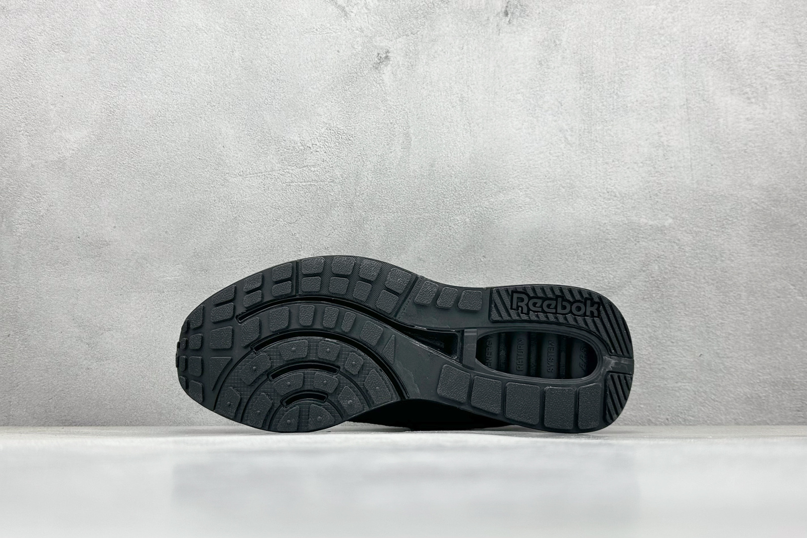 Reebok Classic Harman Ripple 防滑透气 低帮休闲跑步鞋 100209546 Reebok Classic Harman Ripple 防滑透气 低帮休闲跑步鞋 100209546