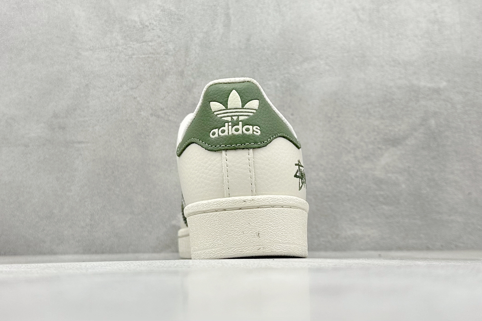 240 AD Originals Superstar x Stussy 白绿 XS0009