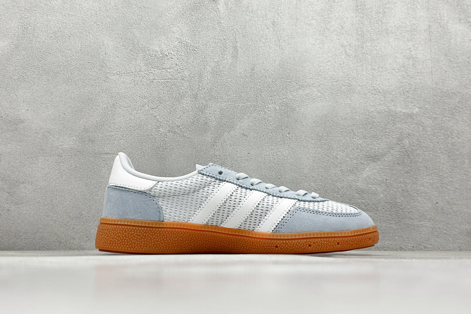 AD Handball Spezial 阿迪达斯经典款复古休闲板鞋 JI2656