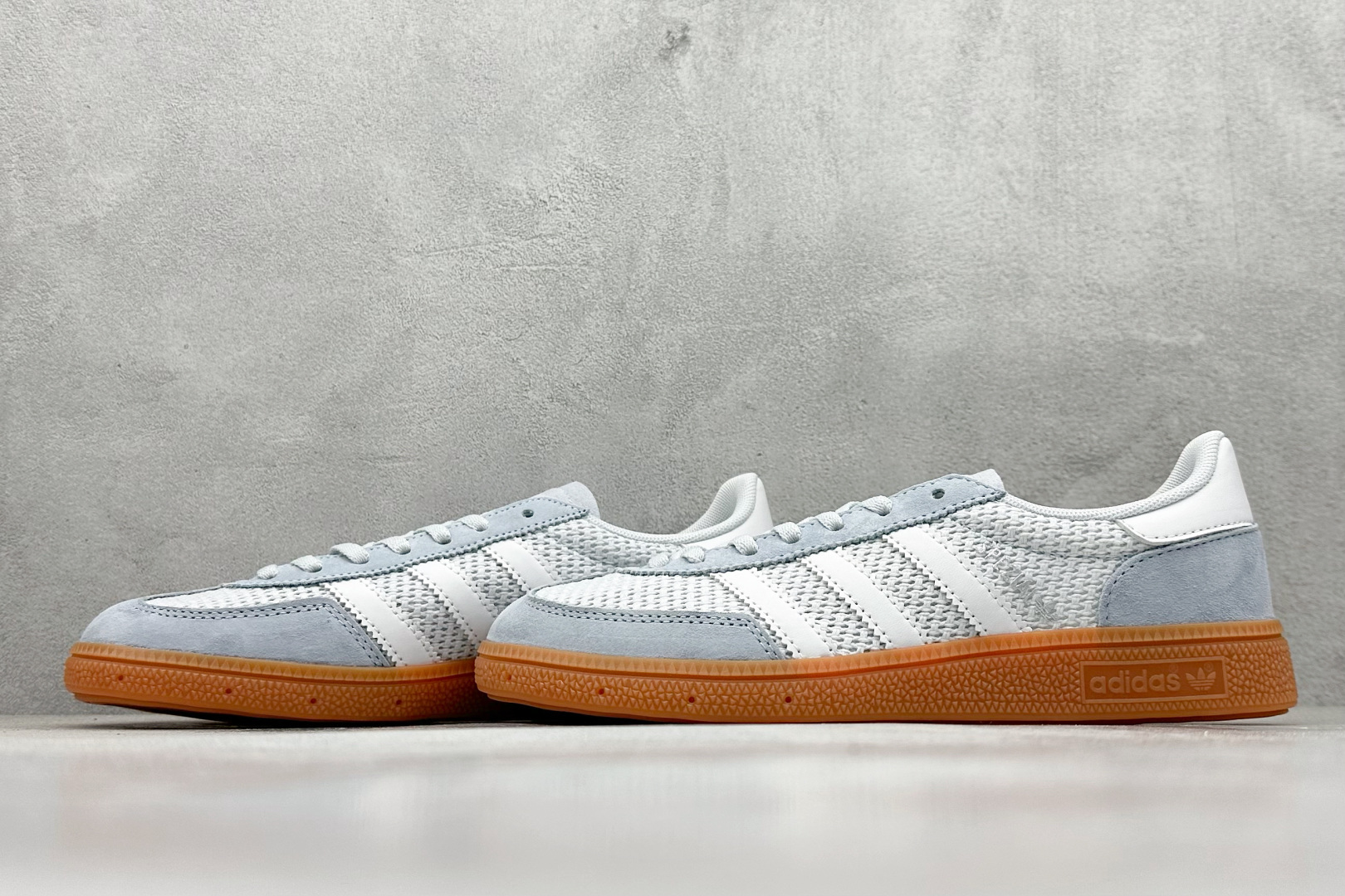 AD Handball Spezial 阿迪达斯经典款复古休闲板鞋 JI2656