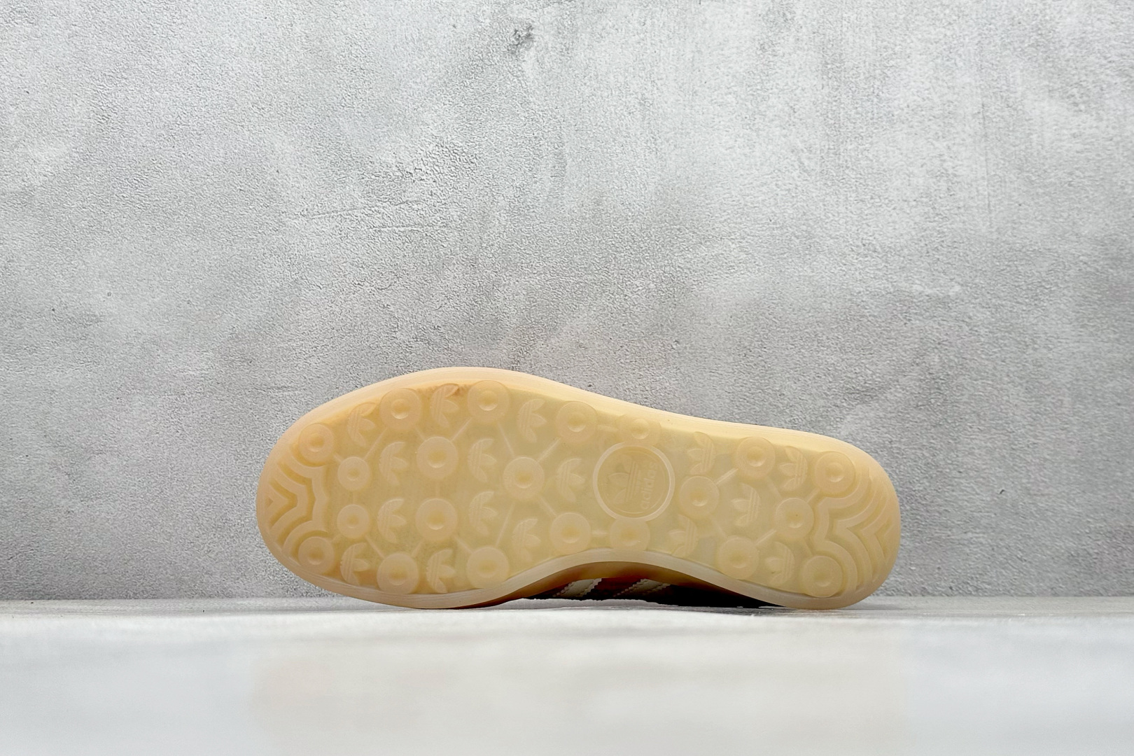 AD Originals Gazelle Indoor 橙色 三叶草复古休闲运动板鞋 JS0713