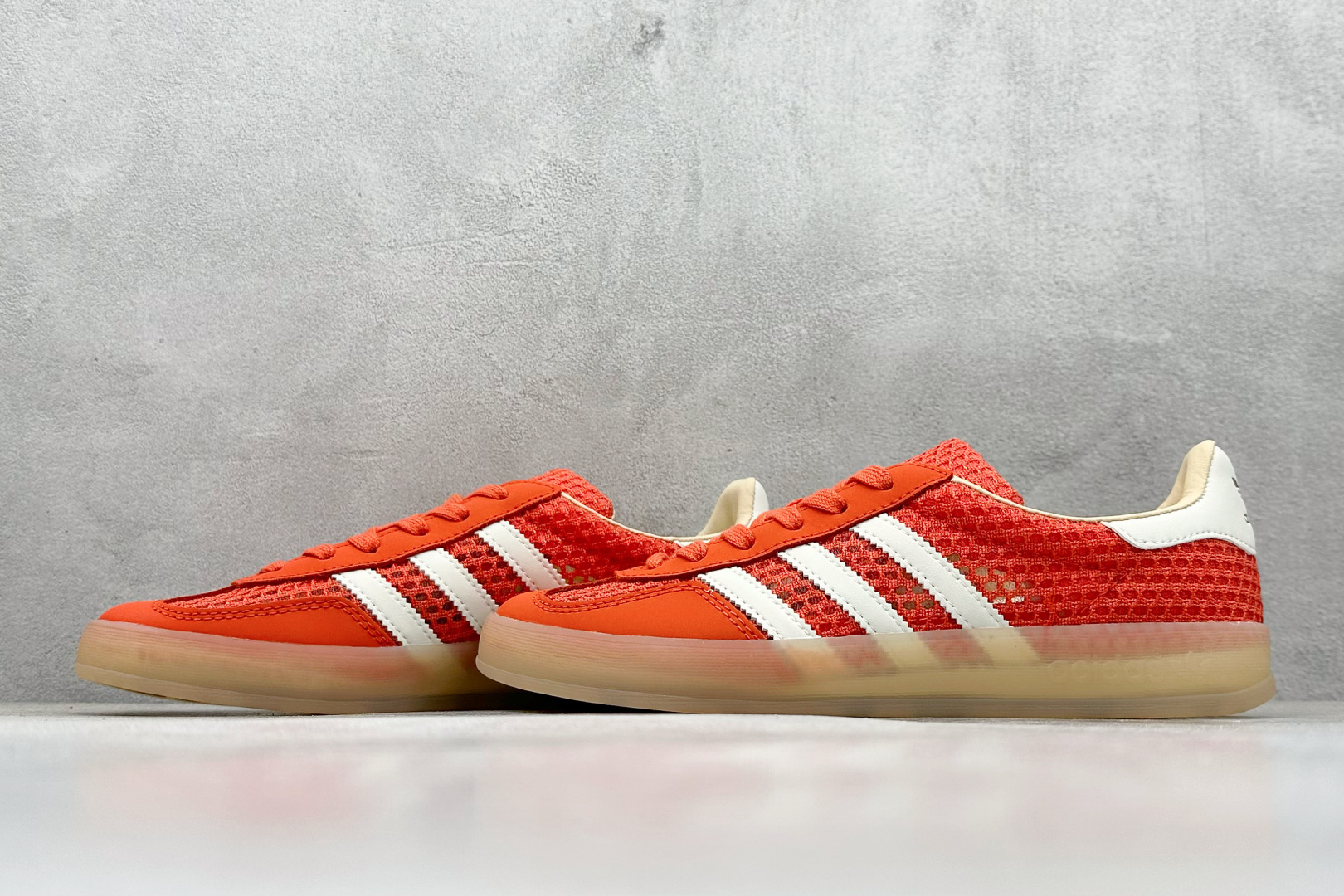 AD Originals Gazelle Indoor 橙色 三叶草复古休闲运动板鞋 JS0713