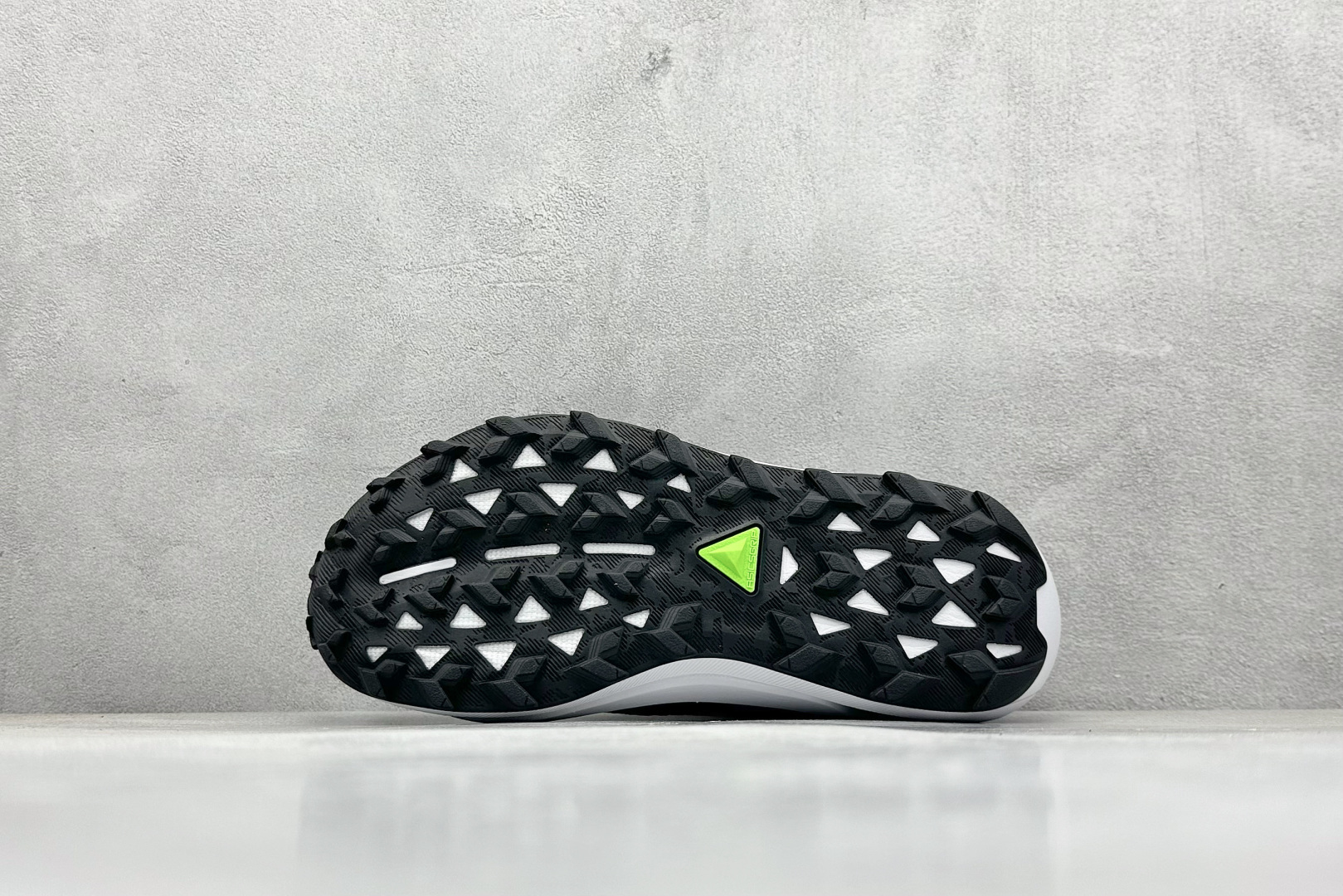 Asics Gel-Trabuco 13 亚瑟士复古透气休闲鞋缓震耐磨跑步鞋 1011B973-004 Asics Gel-Trabuco 13 亚瑟士复古透气休闲鞋缓震耐磨跑步鞋 1011B973-004