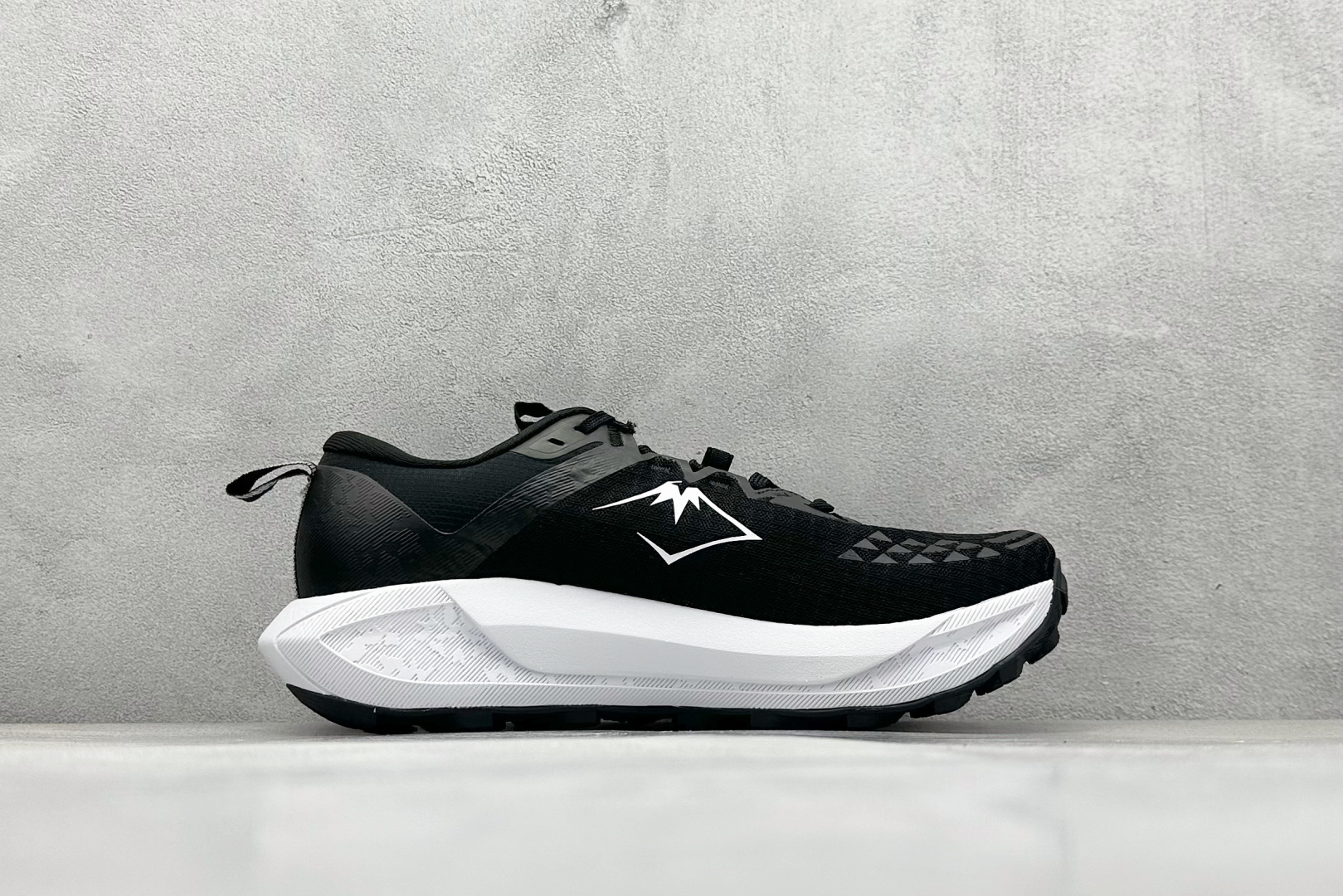 Asics Gel-Trabuco 13 亚瑟士复古透气休闲鞋缓震耐磨跑步鞋 1011B973-004 Asics Gel-Trabuco 13 亚瑟士复古透气休闲鞋缓震耐磨跑步鞋 1011B973-004