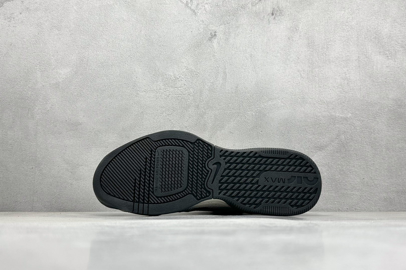 Nike Air Max Alpha TRAINER 5 全新气垫 DM0829-013