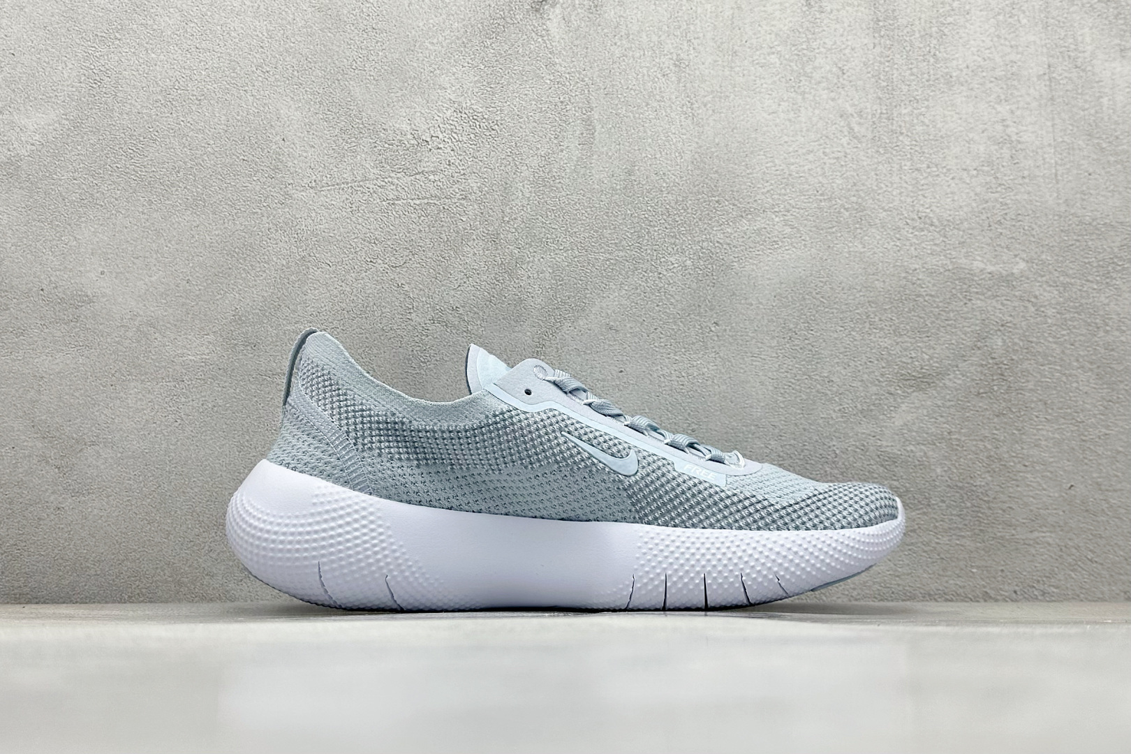 Nike Free 2025 耐克新款飞织面 透气缓震运动跑鞋 HF2720-400